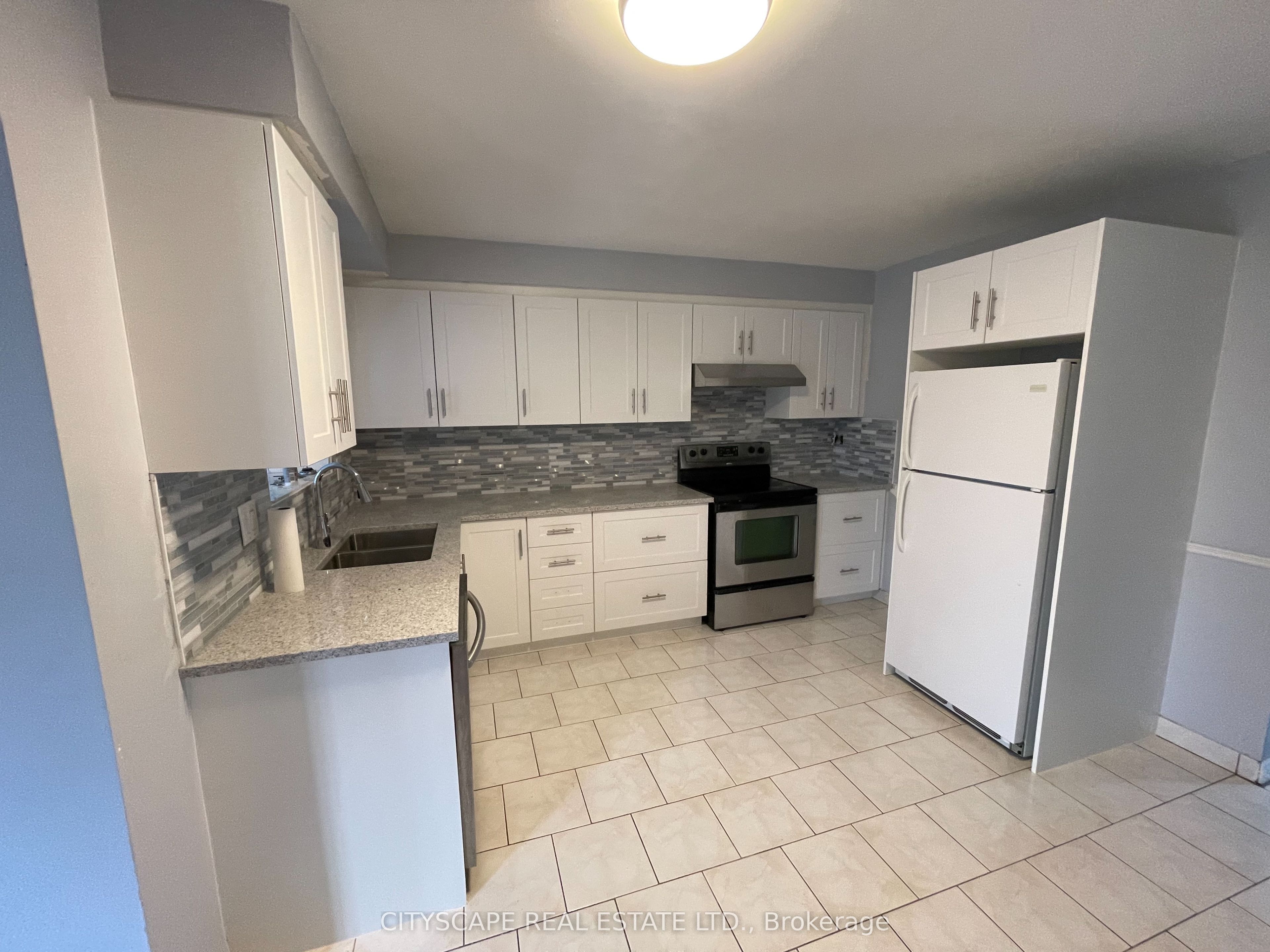 594 Bunting Road, St. Catharines, ON L2M 2Z8 photo 2