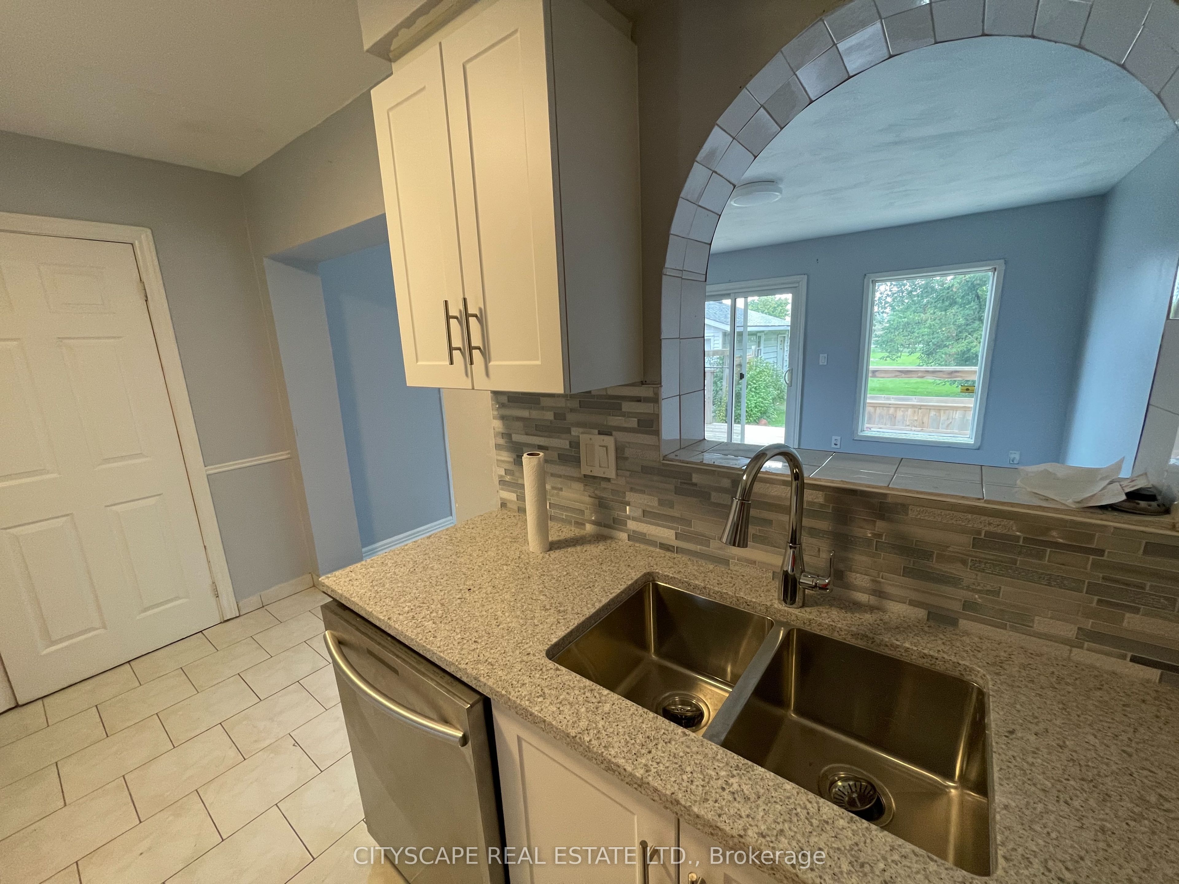 594 Bunting Road, St. Catharines, ON L2M 2Z8 photo 3