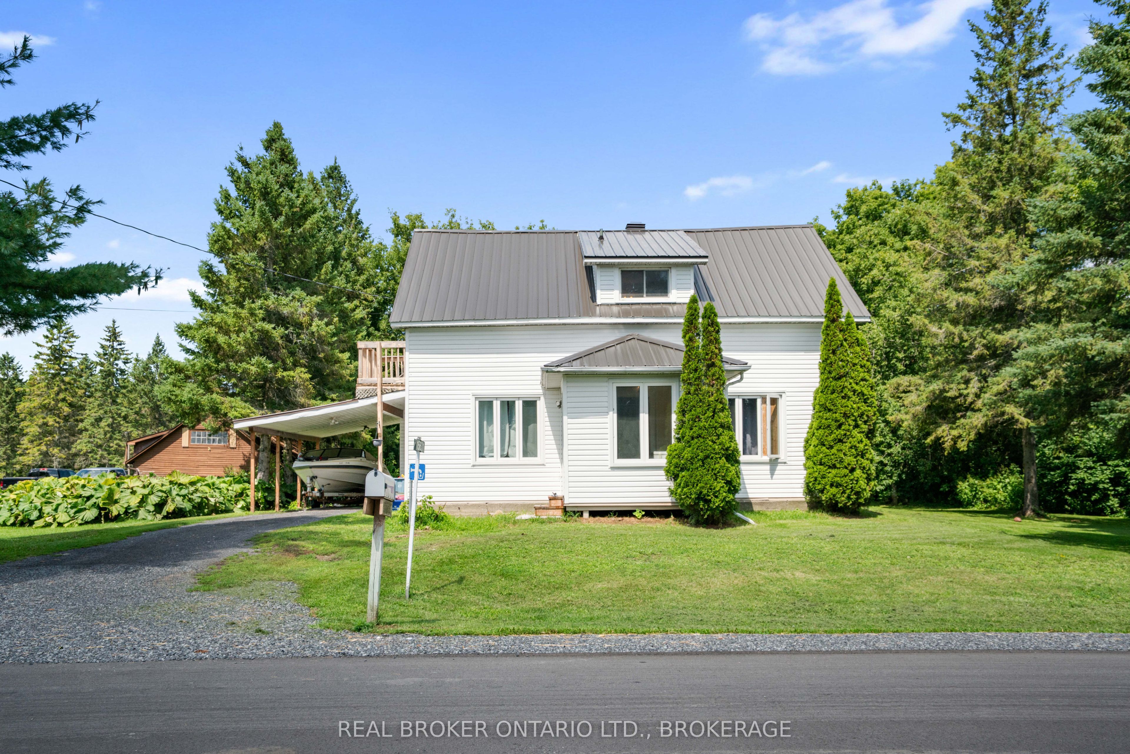 15631 Manning Road, South Stormont, ON K0C 1M0