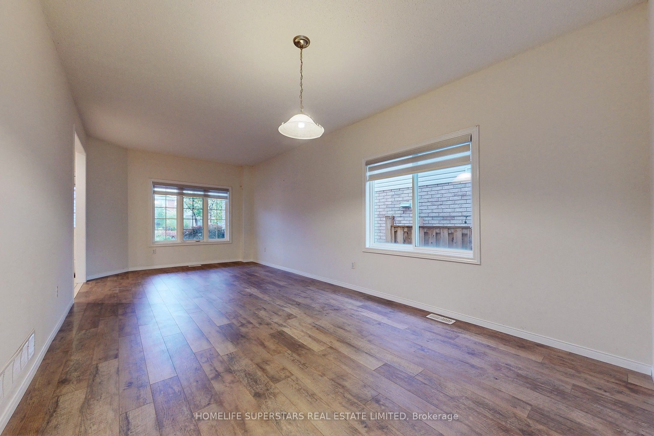 32 HOLKHAM Avenue, Hamilton, ON L9K 0H3 photo 4
