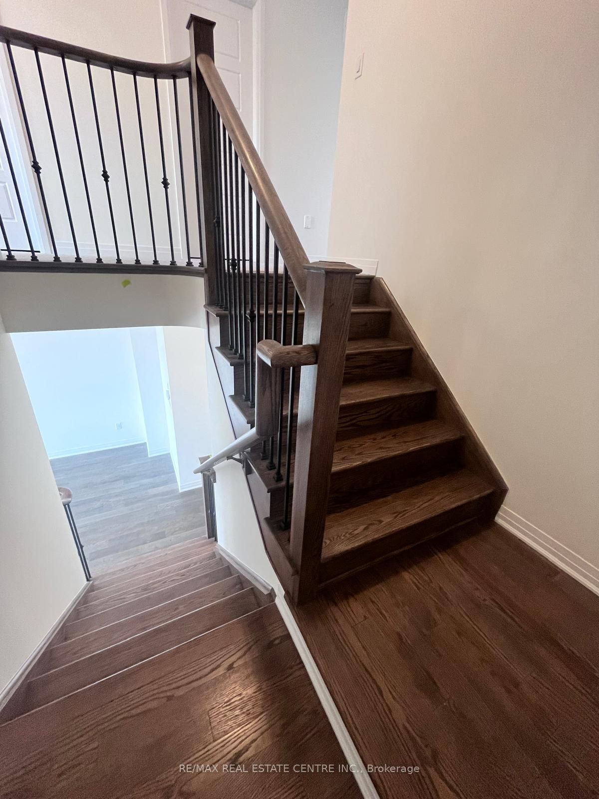 331 Port Crescent, Welland, ON L3B 0N3 photo 4
