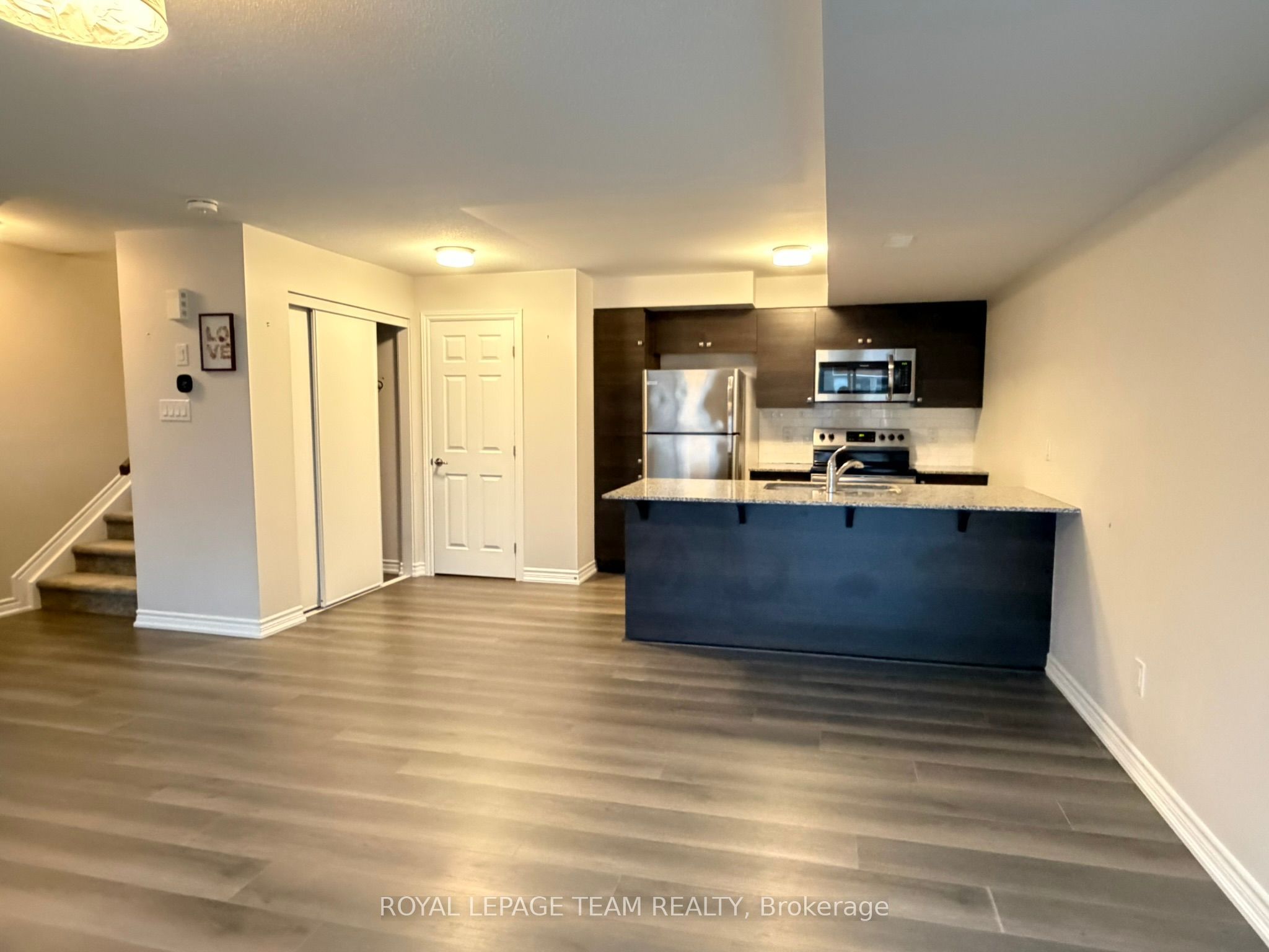 205 Zenith Private, Barrhaven, ON K2J 6N3 photo 2