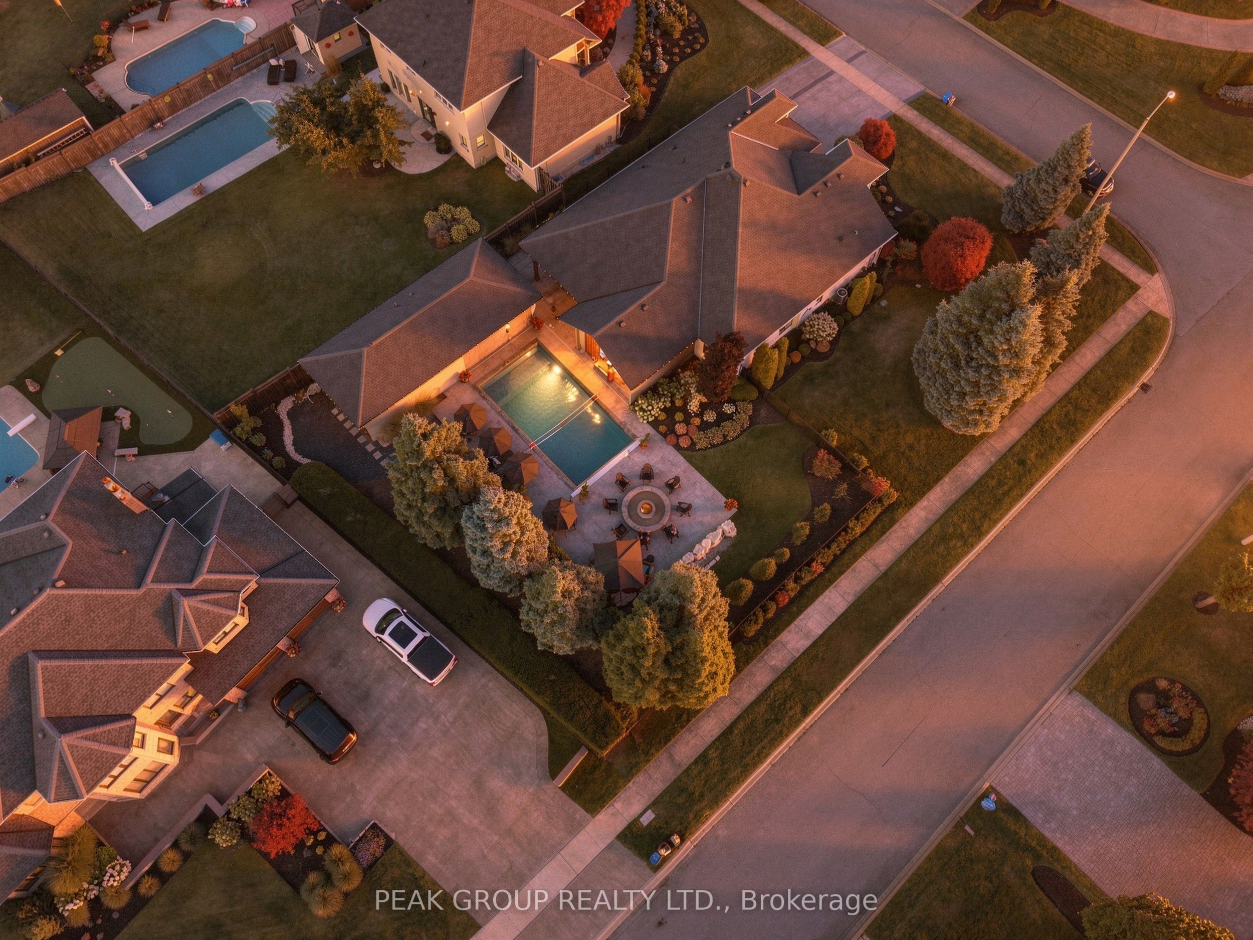 8095 Cathedral Drive, Niagara Falls, ON L2H 2Z2 photo 3