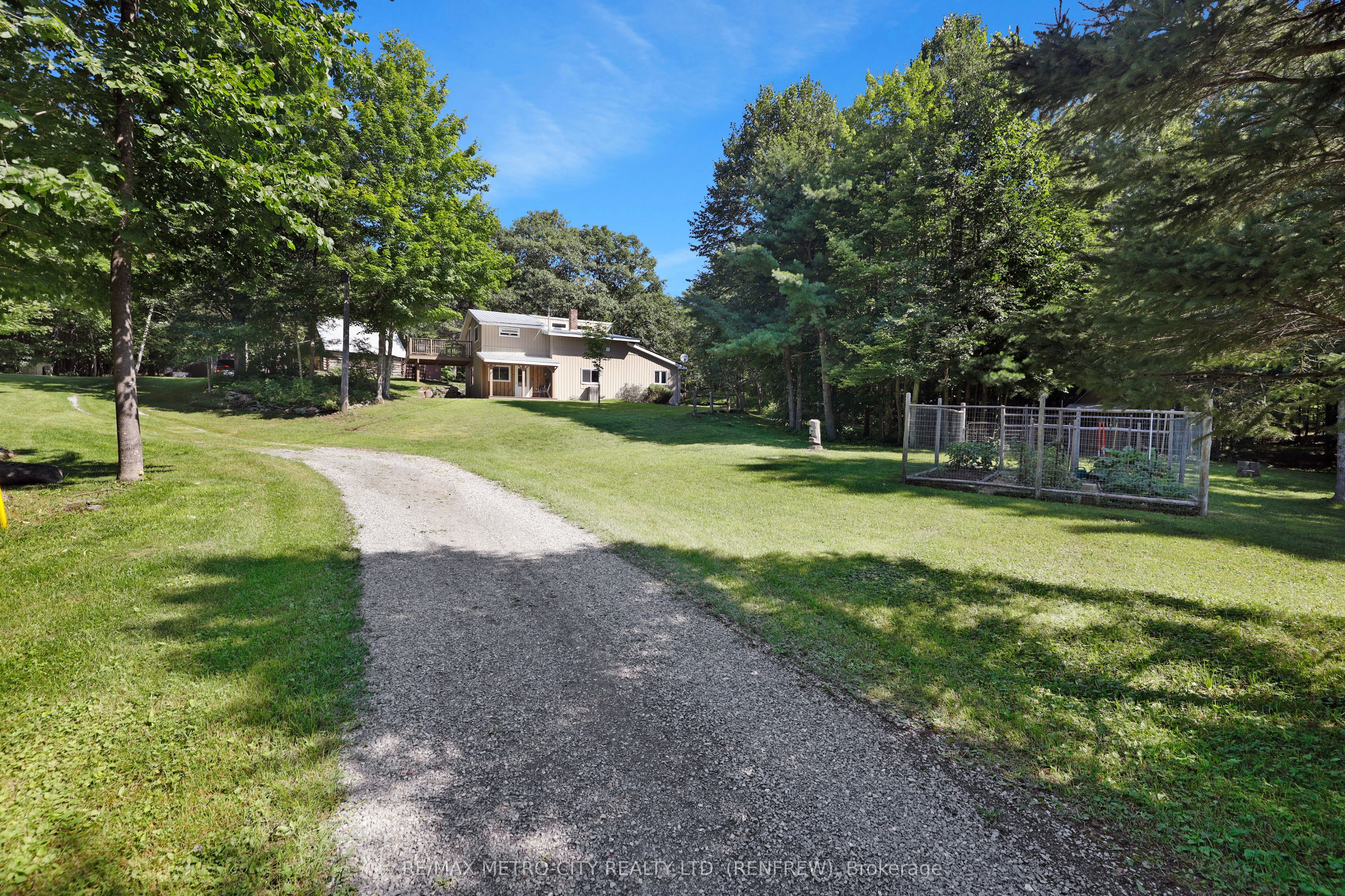 338 Brydges Road Road, Greater Madawaska, ON K0J 1G0