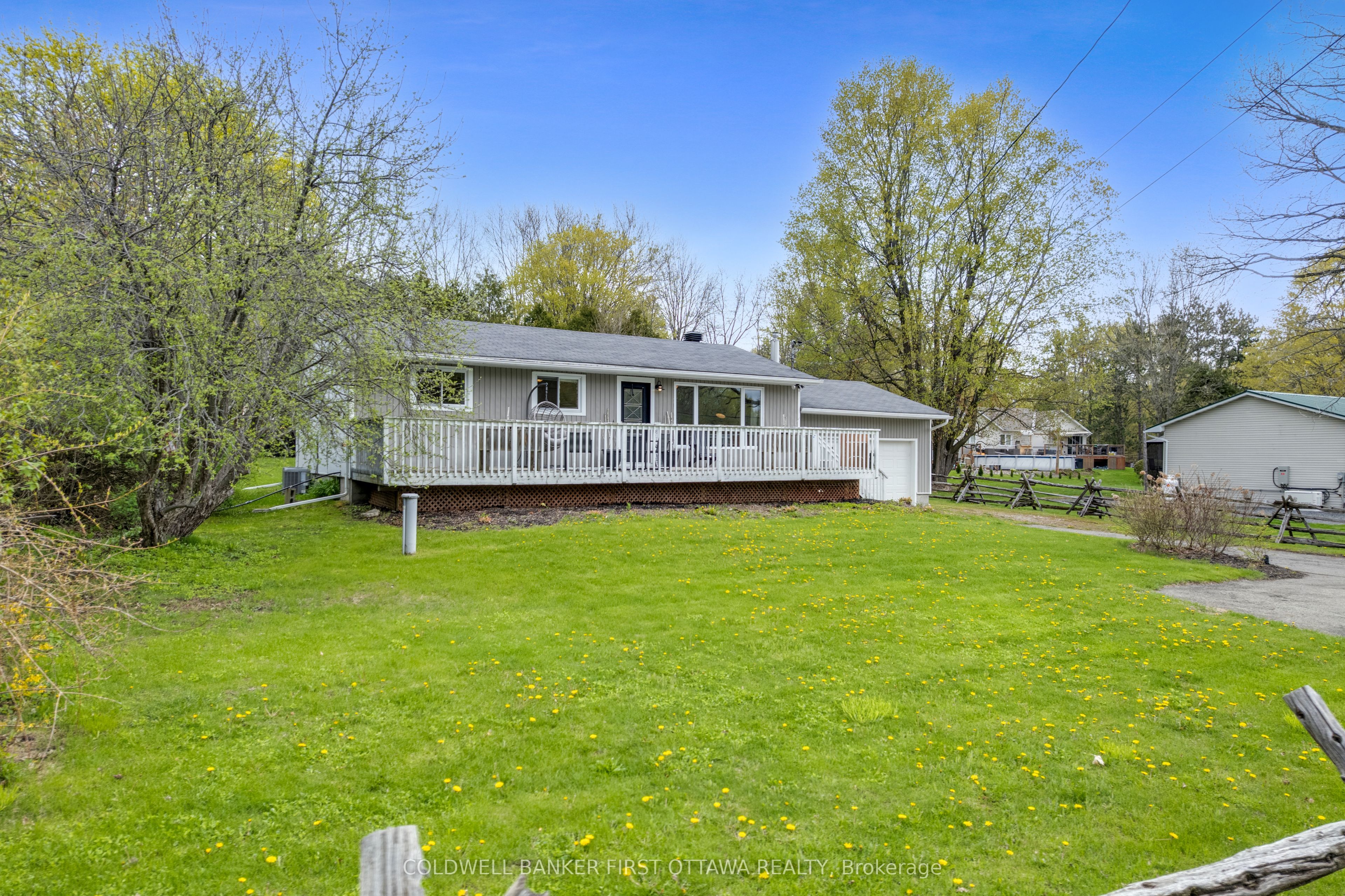 2498 Rideau Ferry Road, Drummond/North Elmsley, ON K7H 3C7 photo 2