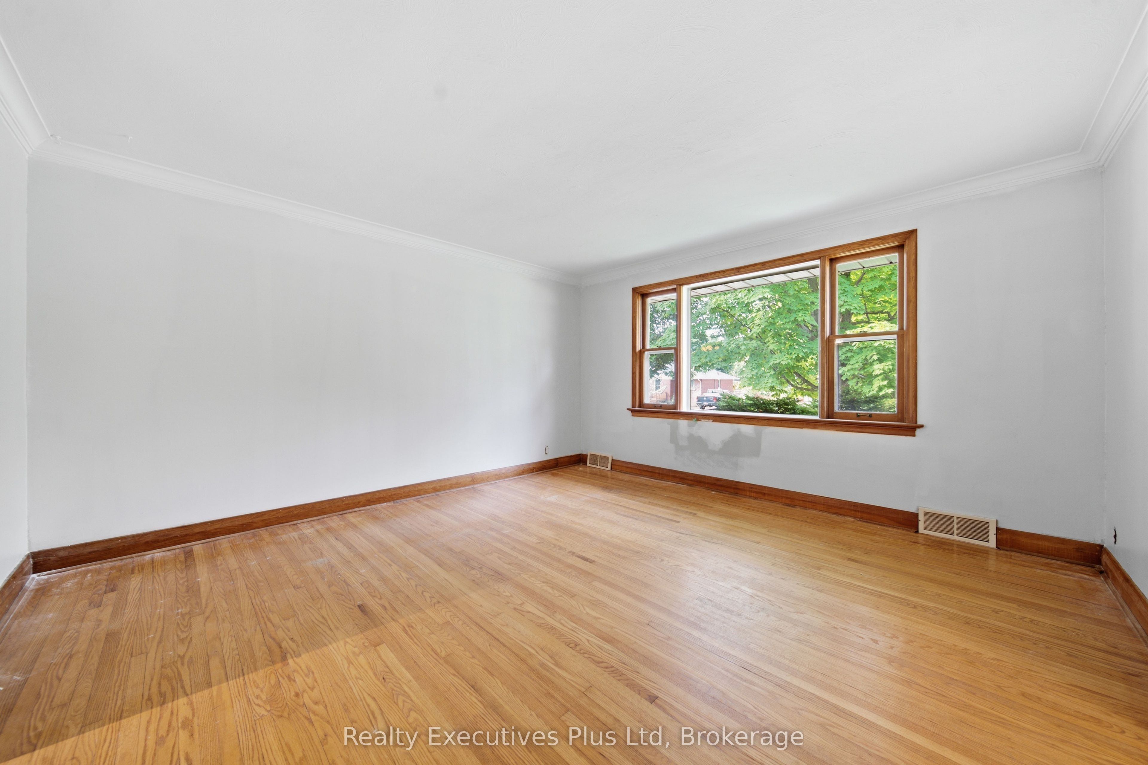 361 Metcalfe Street, Guelph, ON N1E 4Z5 photo 5