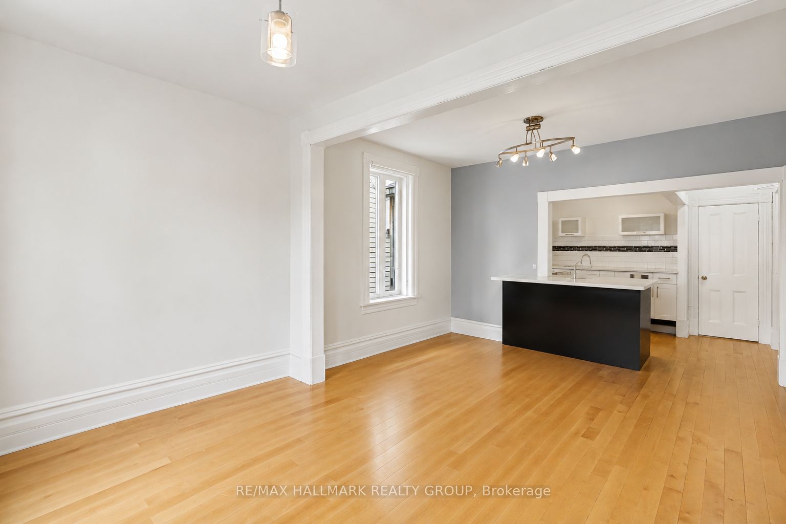 164 BRUYERE Street 1, Lower Town - Sandy Hill, ON K1N 5E1 photo 3