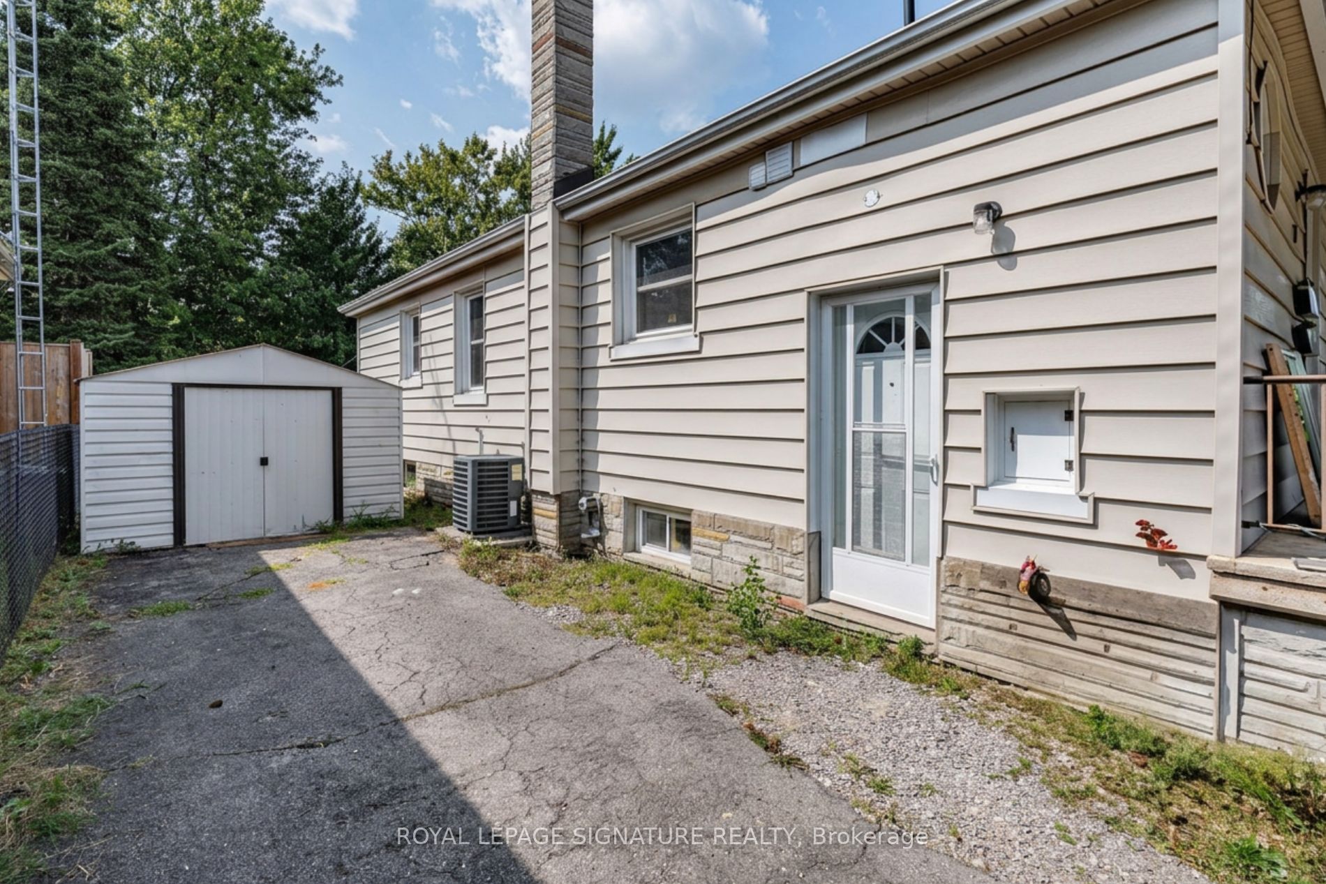 17 Prestwick Avenue Bsmt, St. Catharines, ON L2P 2E5 photo 2