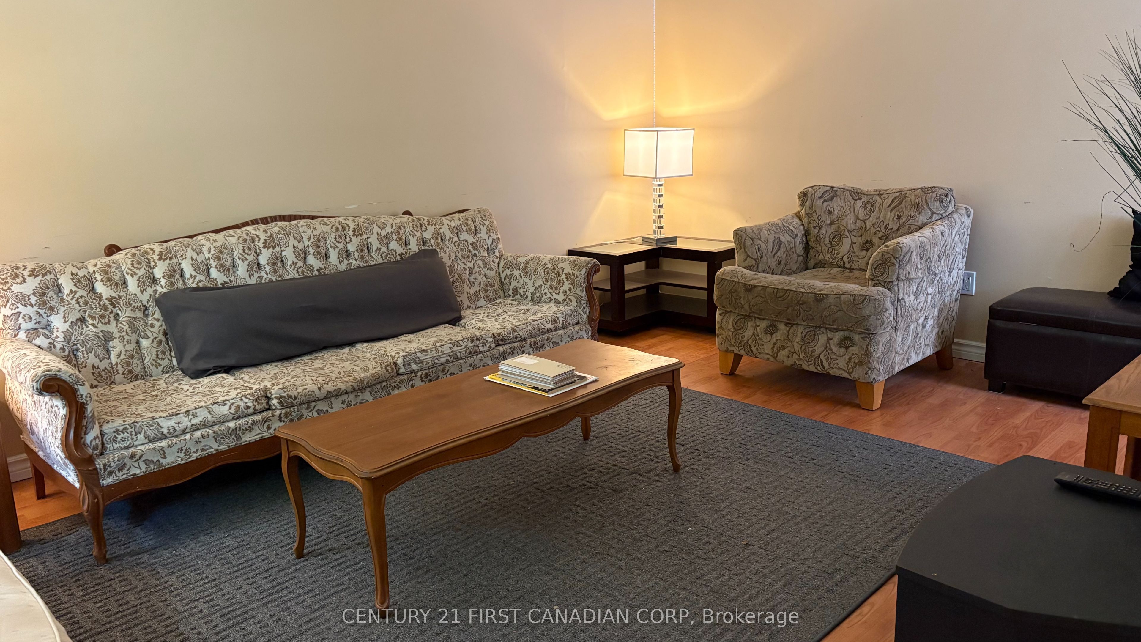 460 Castlegrove Boulevard Room 5, London North, ON N6G 1K8 photo 3