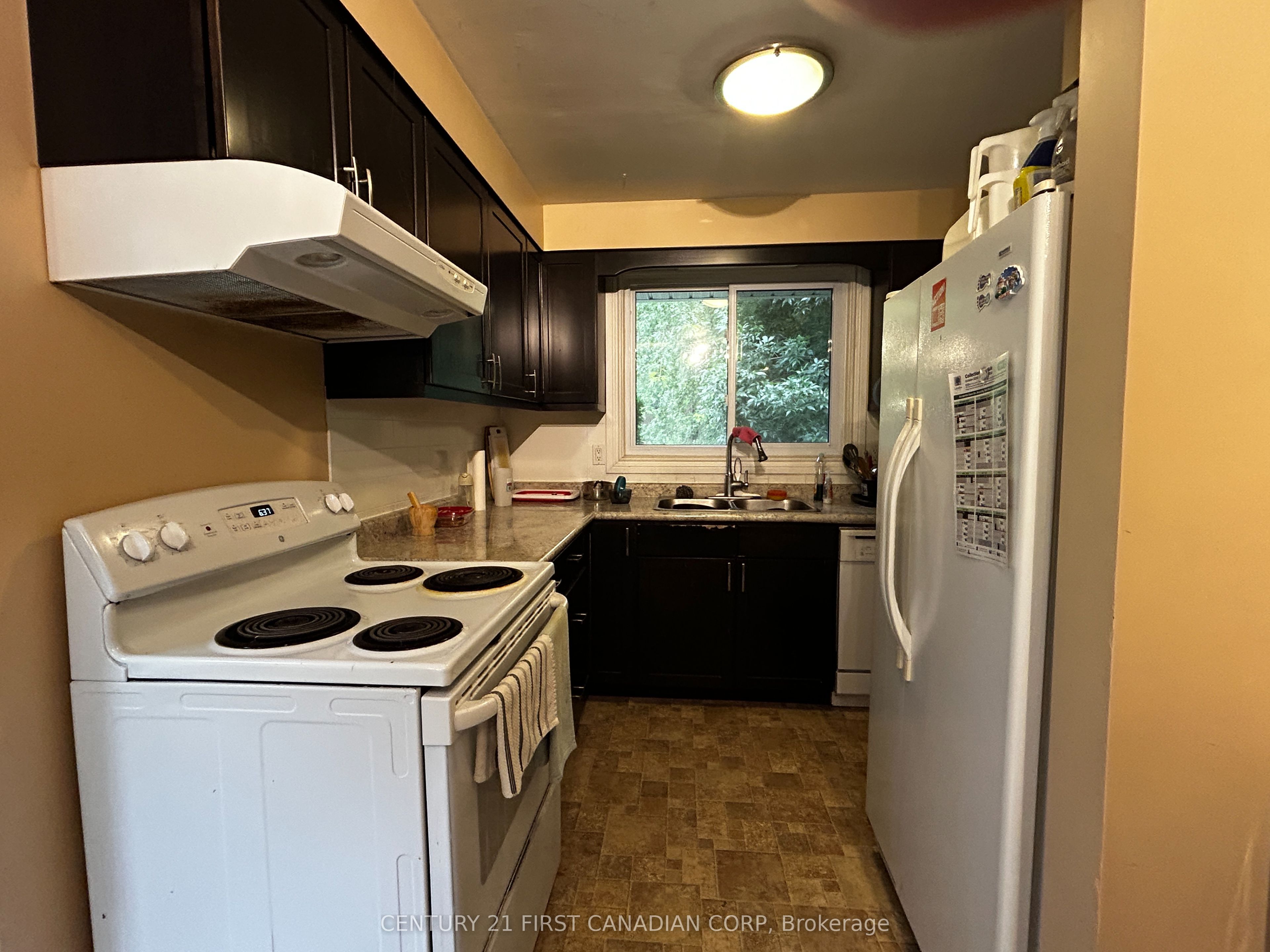 460 Castlegrove Boulevard Room 5, London North, ON N6G 1K8 photo 5