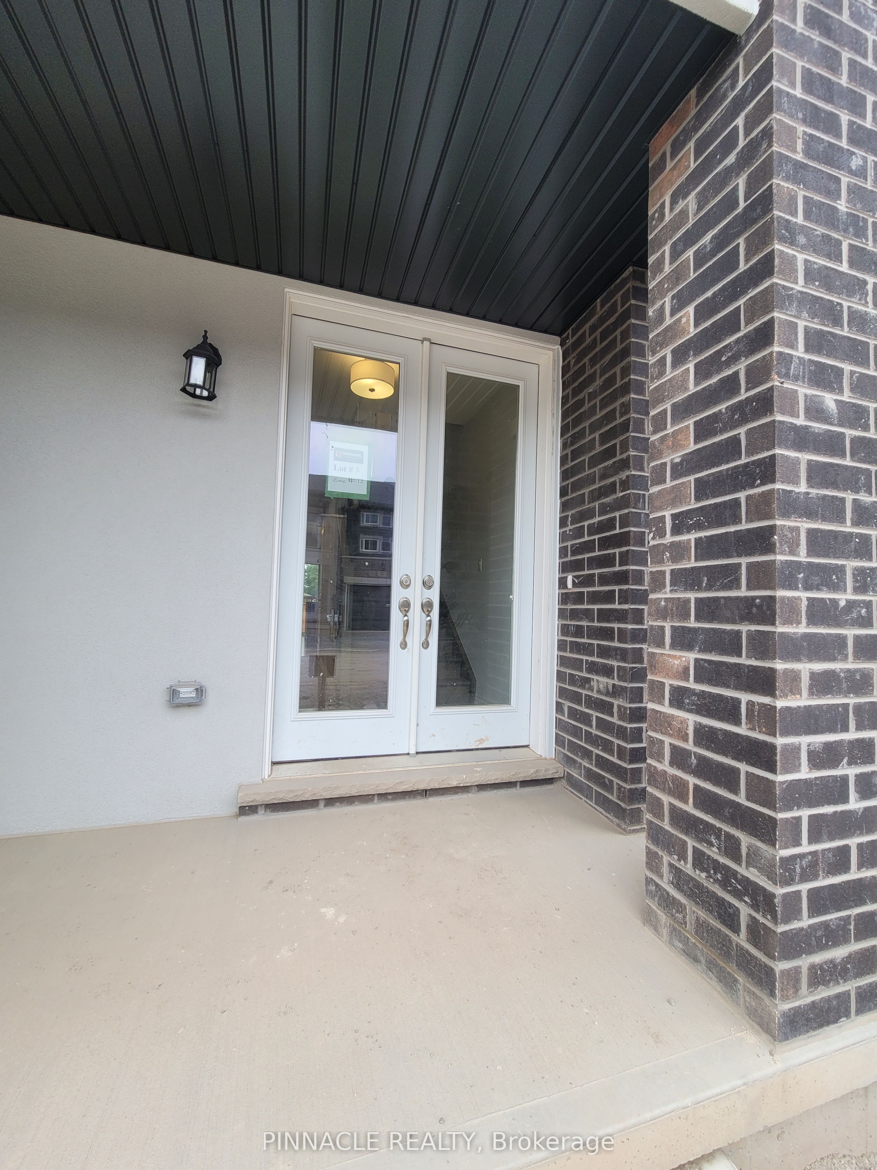 13 Renfrew Trail, Welland, ON L3C 0K2 photo 2