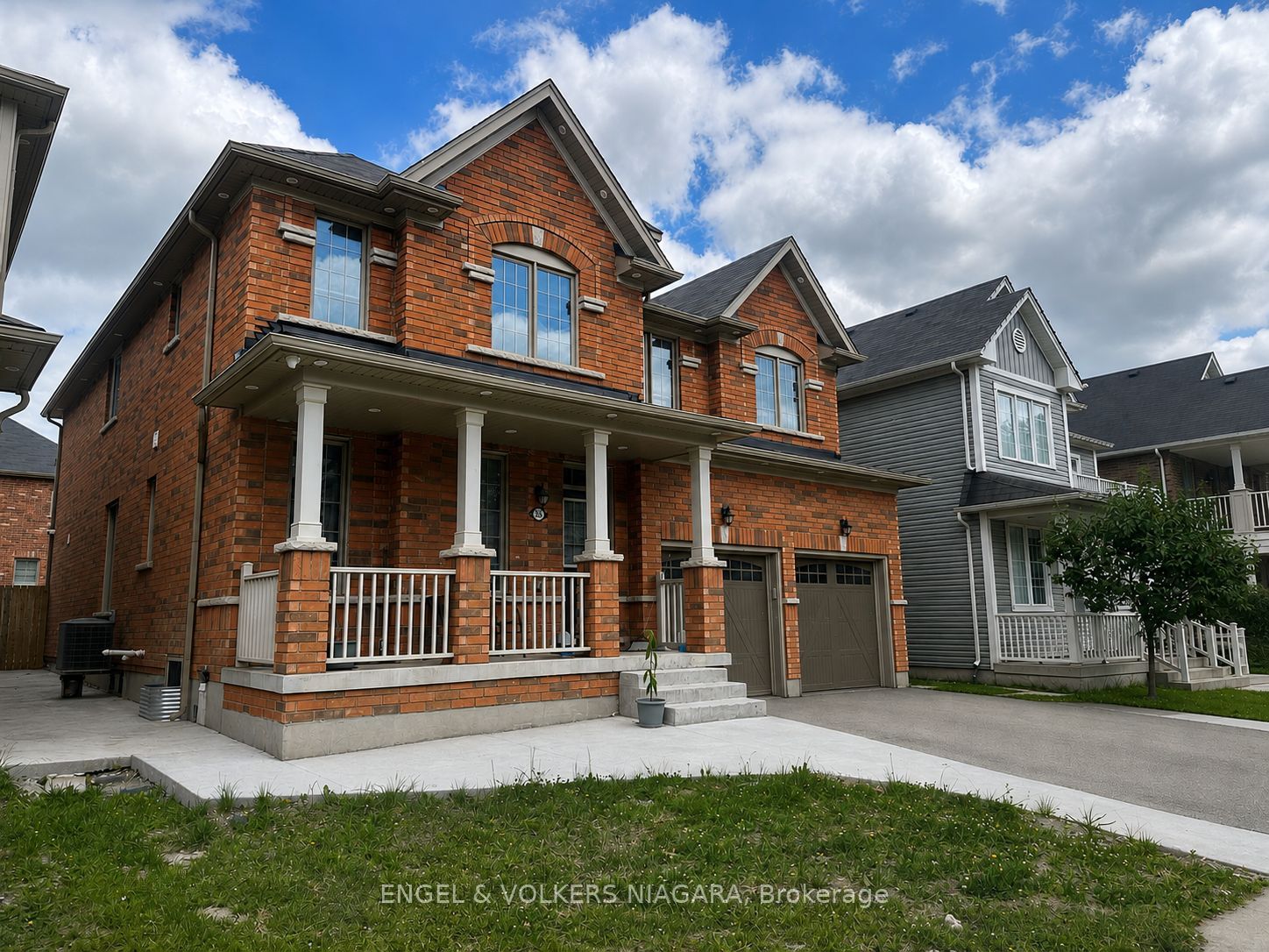 8576 Sweet Chestnut Drive, Niagara Falls, ON L2H 0N1