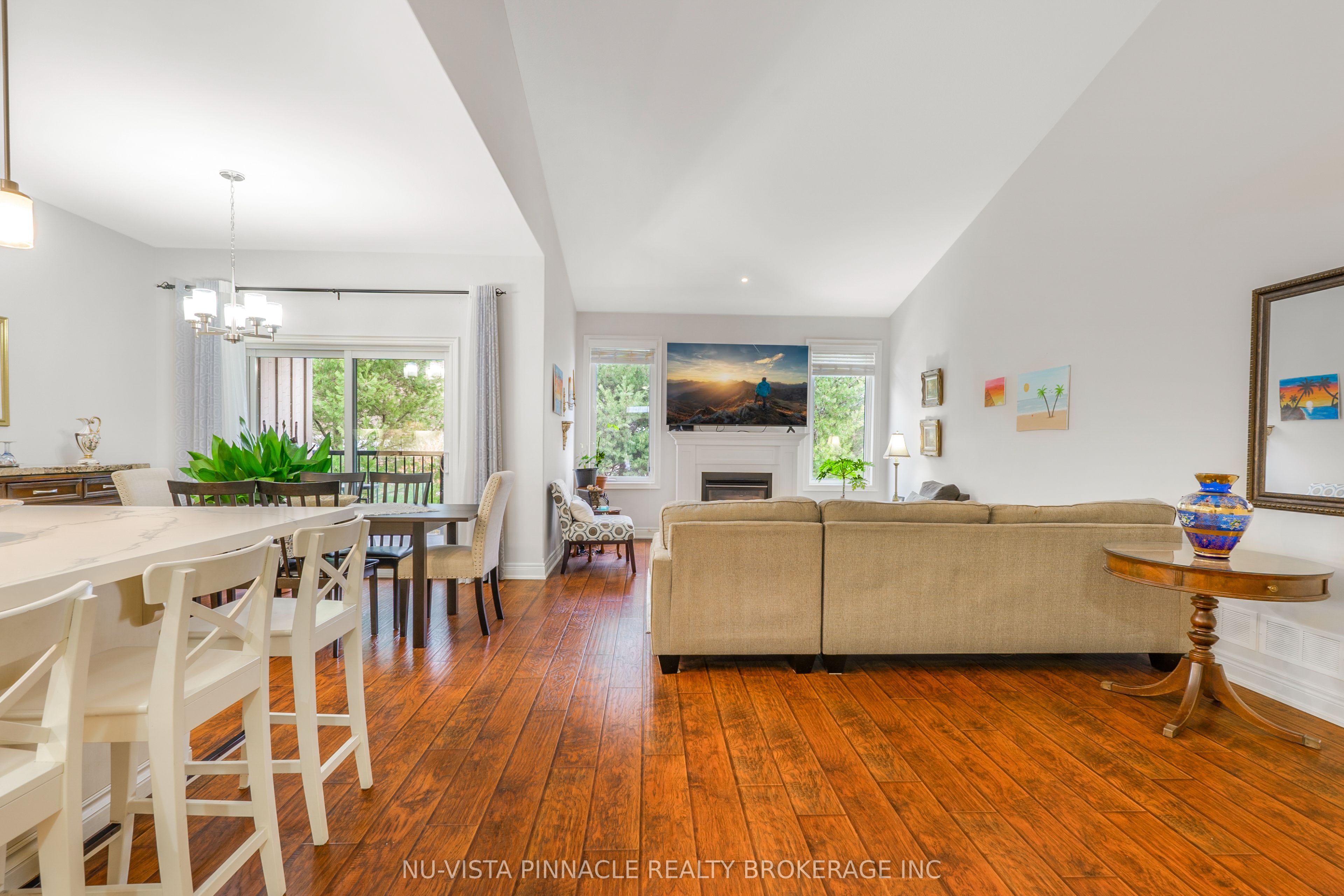 19 E Hillside Drive E 10, Niagara-on-the-Lake, ON L0S 1J0 photo 3