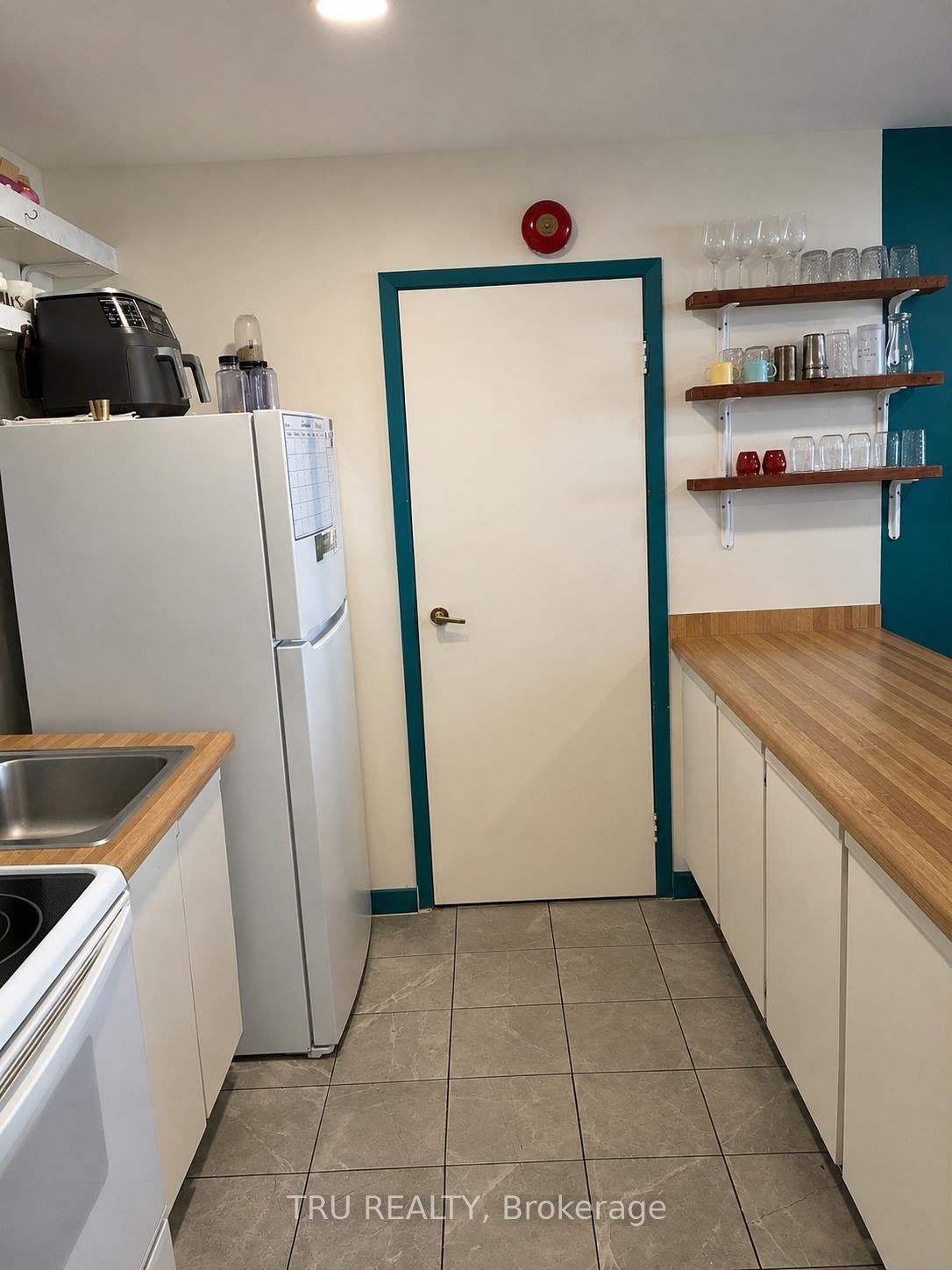 2019 Bank Street 801, Hunt Club - South Keys and Area, ON K1V 0N1 photo 4