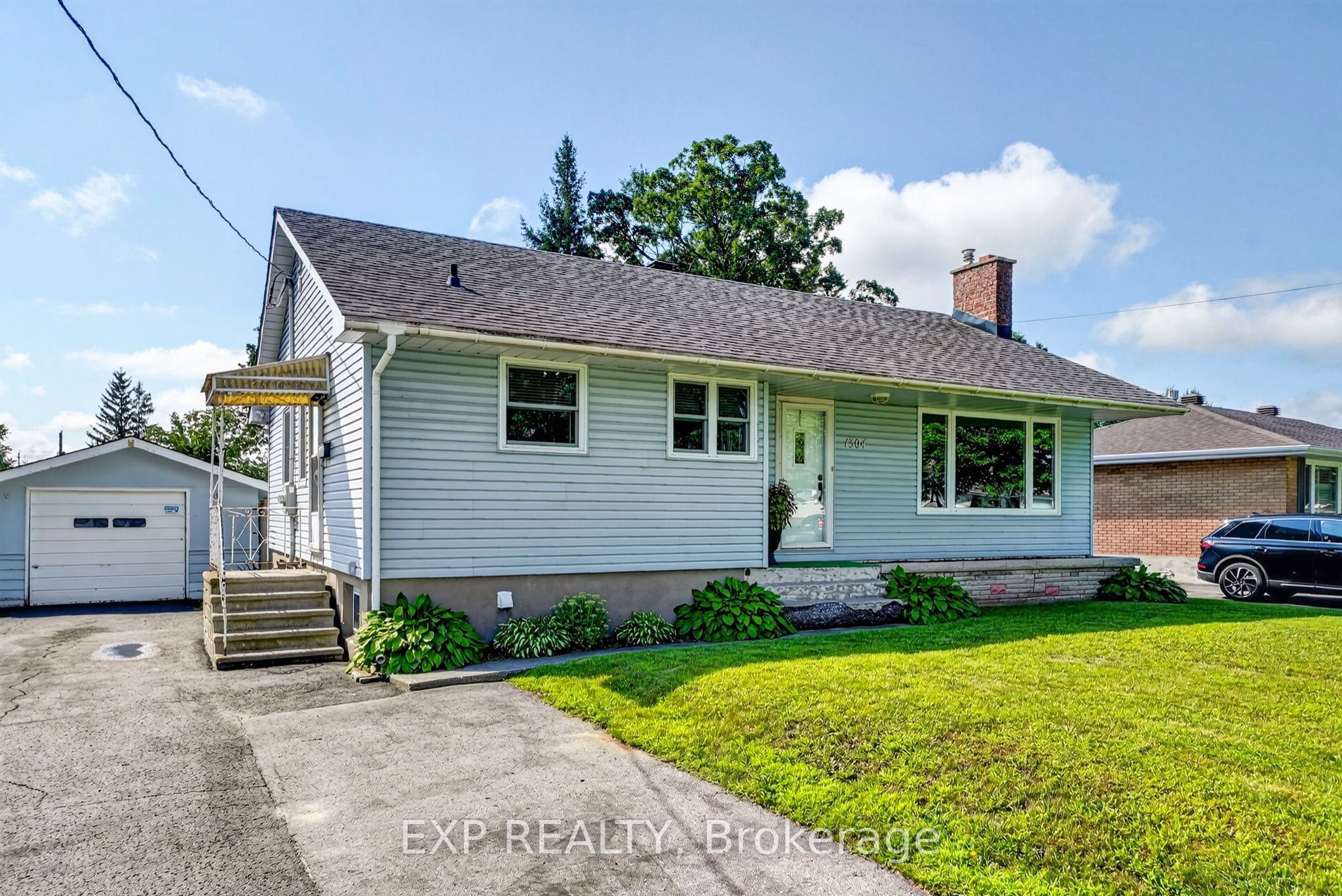 1304 Leonard Avenue, Cornwall, ON K6J 1M6