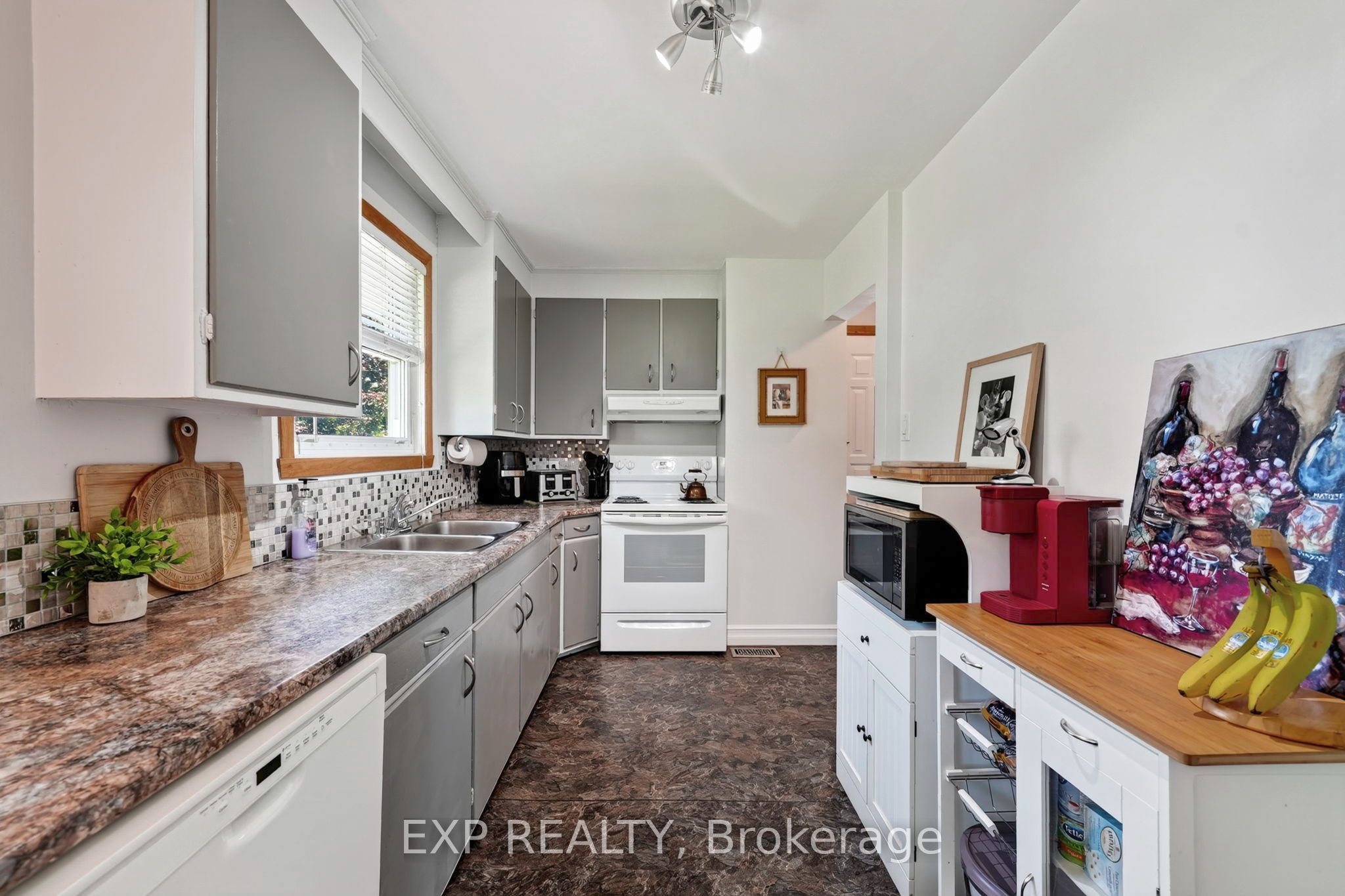 1304 Leonard Avenue, Cornwall, ON K6J 1M6 photo 5