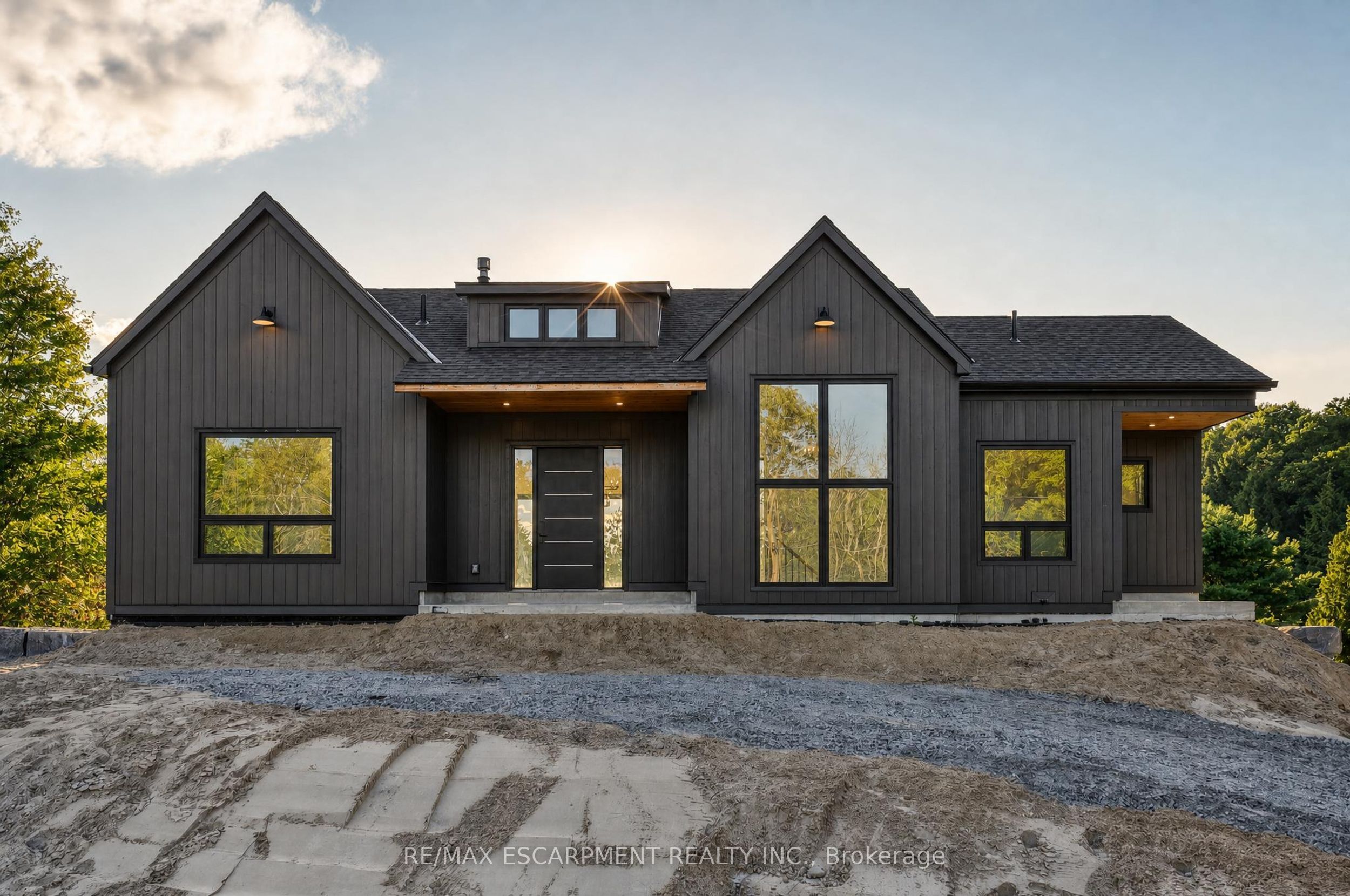 1641 Brackenrig Road, Muskoka Lakes, ON P0B 1J0 photo 2