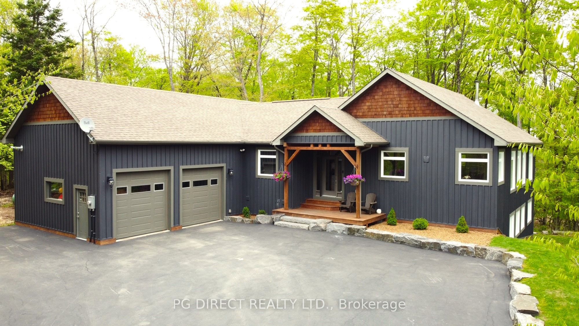 2 Hawk Ridge Court E, Huntsville, ON P1H 0A7