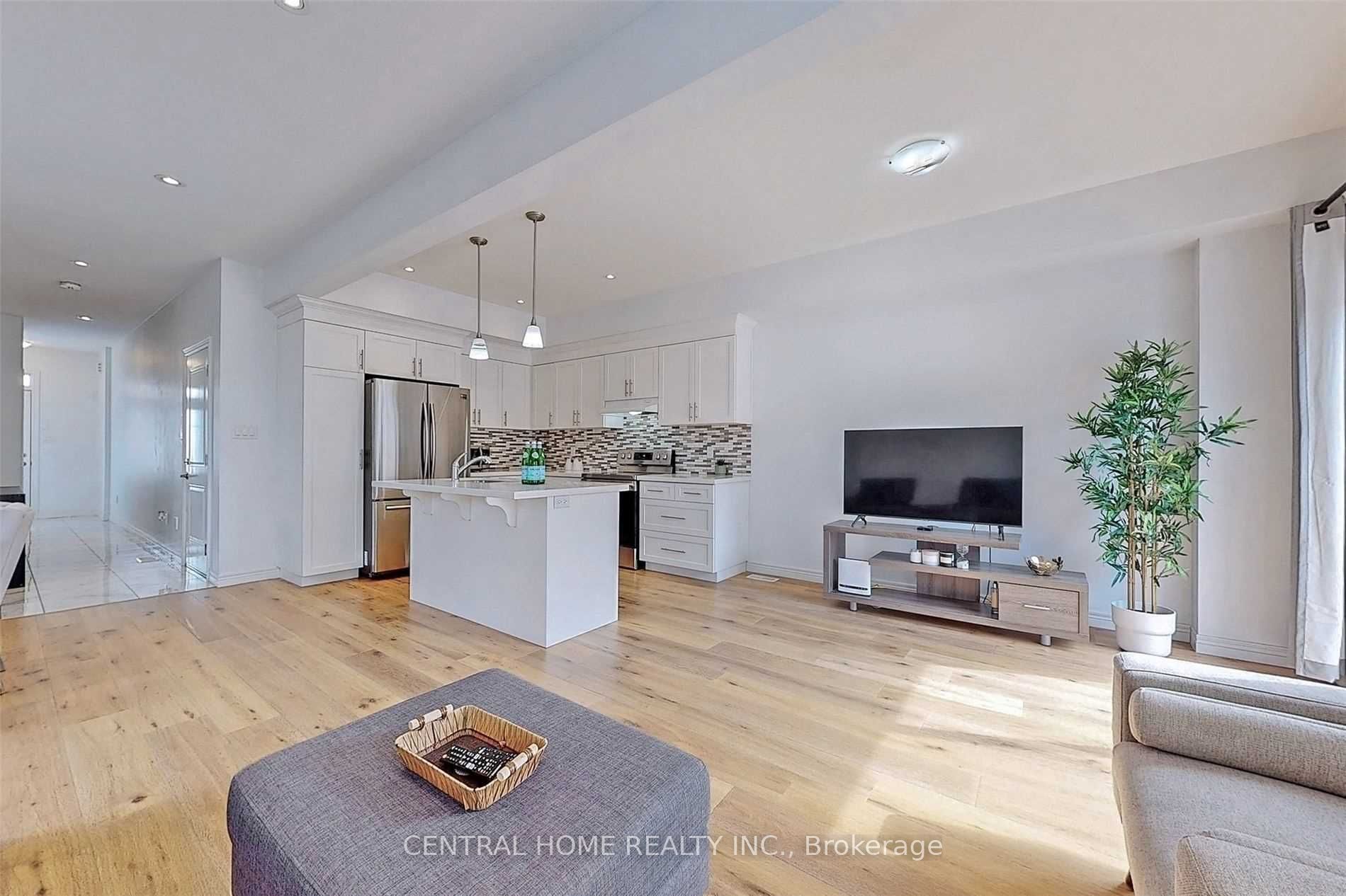 98 Shoreview Place 1, Hamilton, ON L8E 0J4 photo 3
