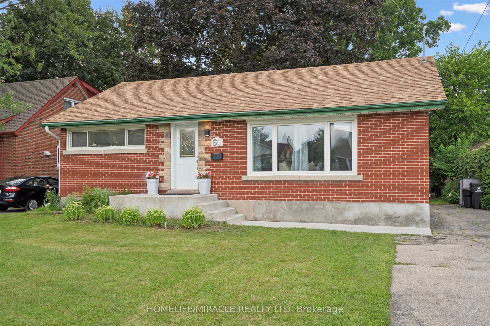 60 Edinburgh Road, Kitchener, ON N2B 1M5 photo 3