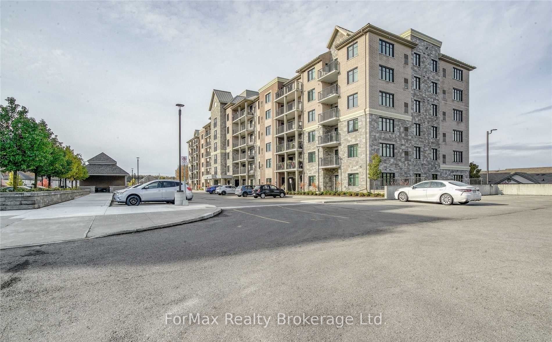 778 Laurelwood Drive 313, Waterloo, ON N2V 0G3 photo 3