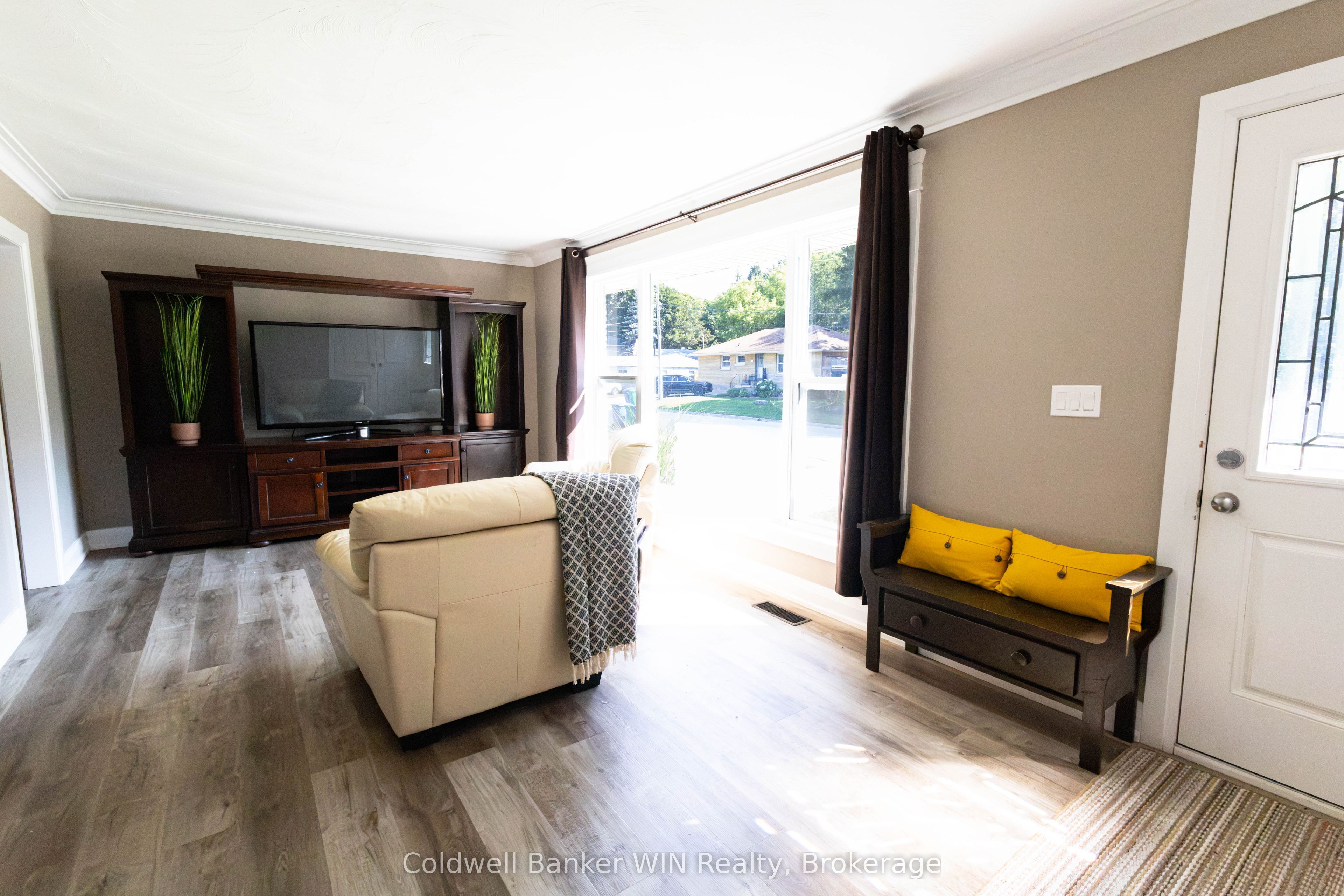 278 Queen Street S, West Grey, ON N0G 1R0 photo 5