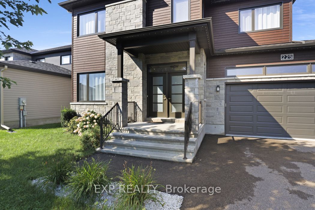 225 Sunset Crescent, Russell, ON K4R 0E5 photo 3