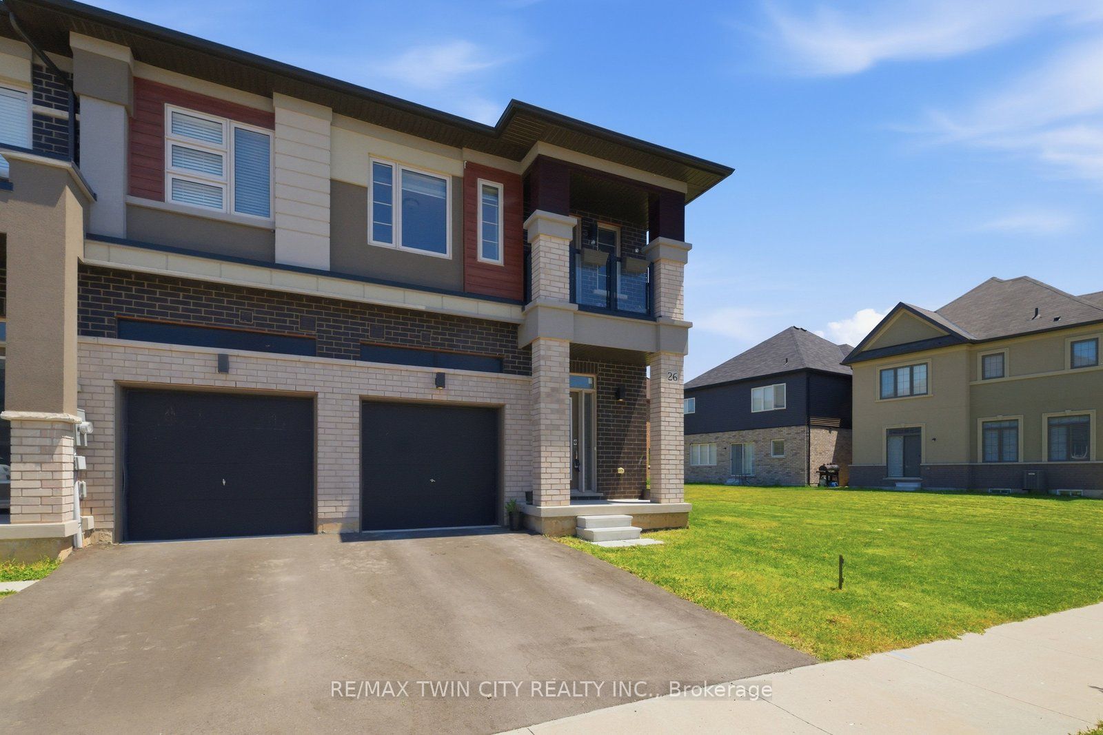 26 Copeman Avenue, Brantford, ON N3V 0B3 photo 2