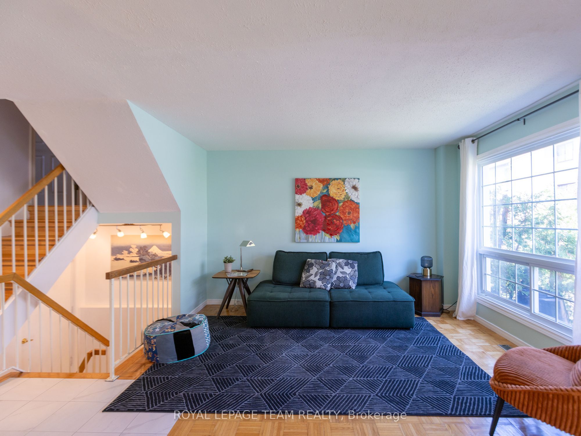 930 Alenmede Crescent, Britannia Heights - Queensway Terrace N and Area, ON K2B 8K5 photo 4