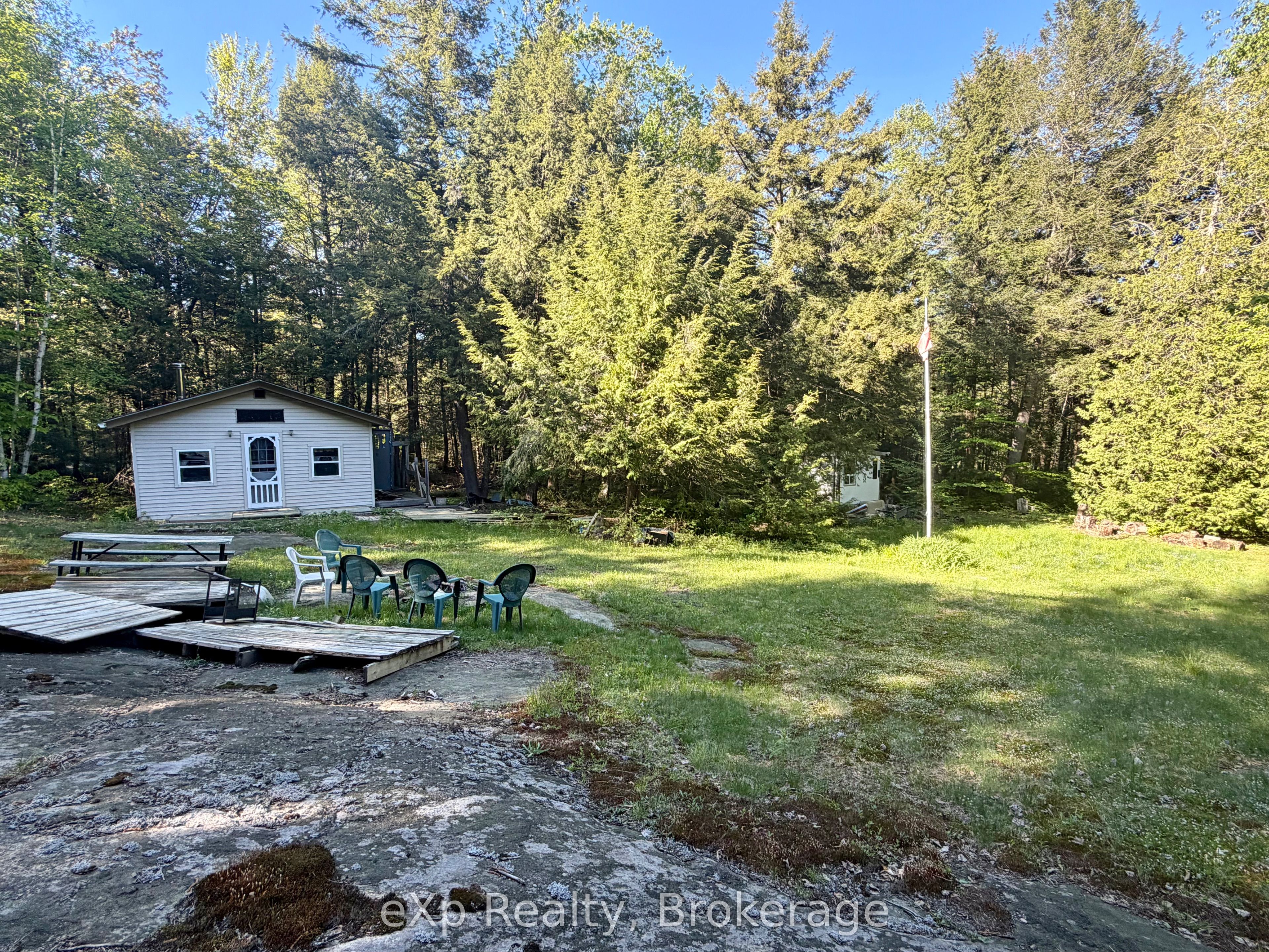 1080 Milne Road, Bracebridge, ON P1L 1X1 photo 2