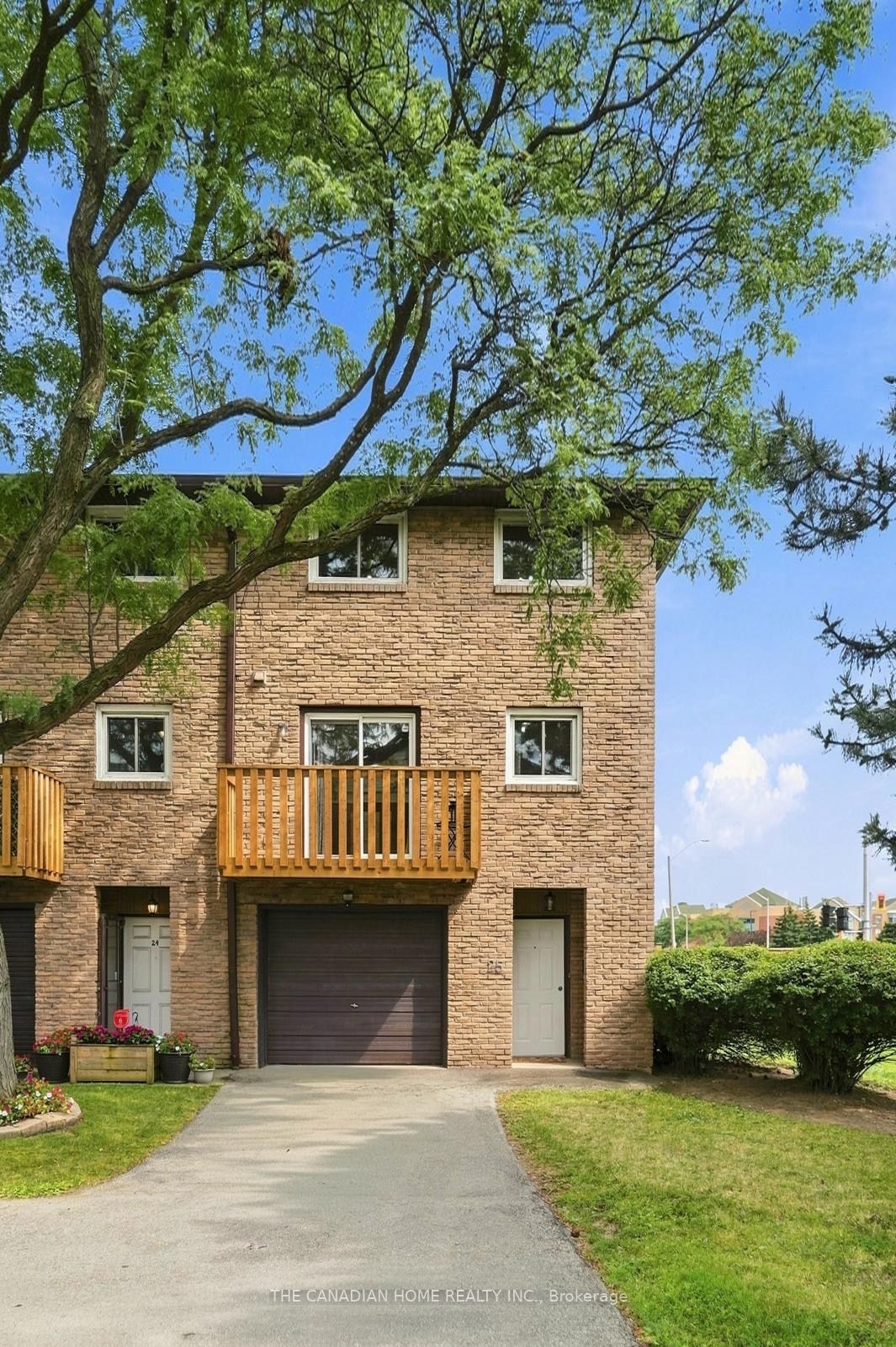 985 Limeridge Road 25, Hamilton, ON L8W 1X9 photo 3