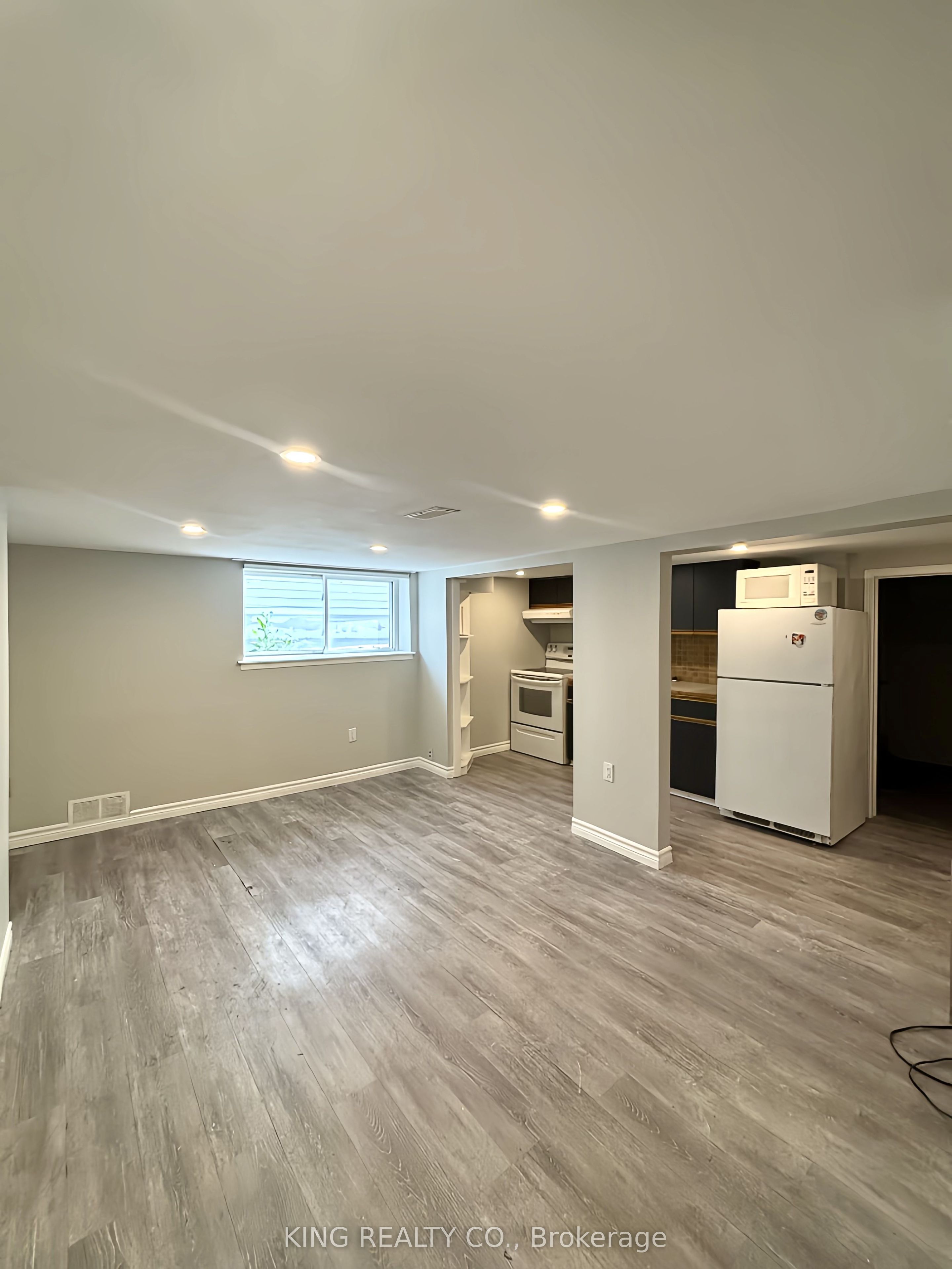 27 Berryman Avenue Basement, St. Catharines, ON L2R 3W8 photo 3