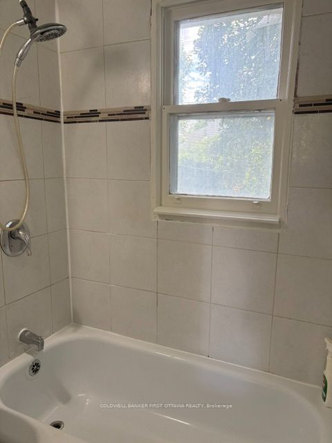 92 Lotta Avenue, Meadowlands - Crestview and Area, ON K2G 2B7 photo 5