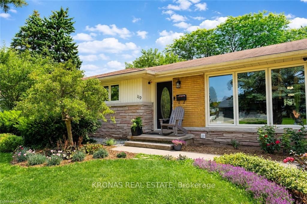 119 Seneca Drive, Hamilton, ON L9G 3B7