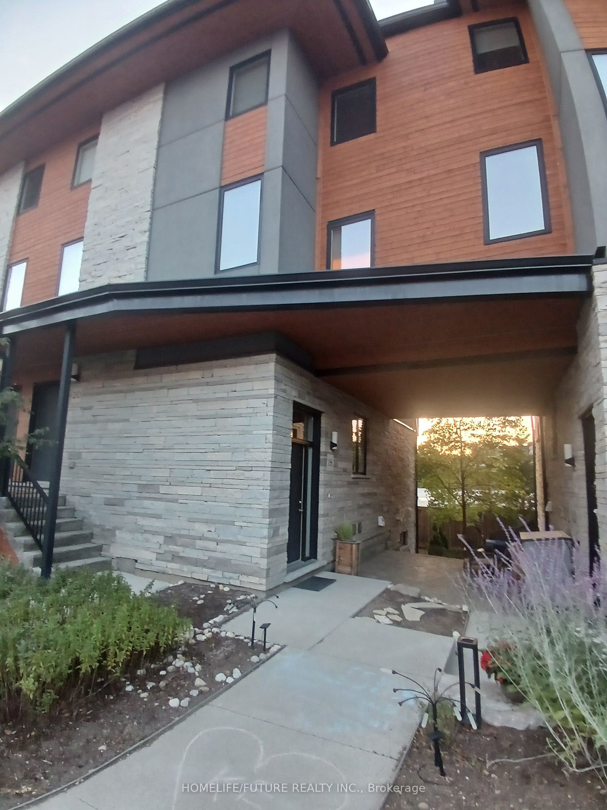 32 Arkell Road 18, Guelph, ON N1L 0L4 photo 3