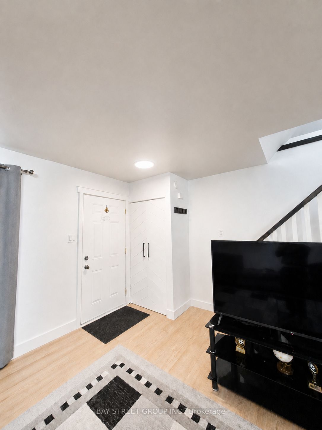 22 ROSAMOND Crescent, London South, ON N6E 2M8 photo 3