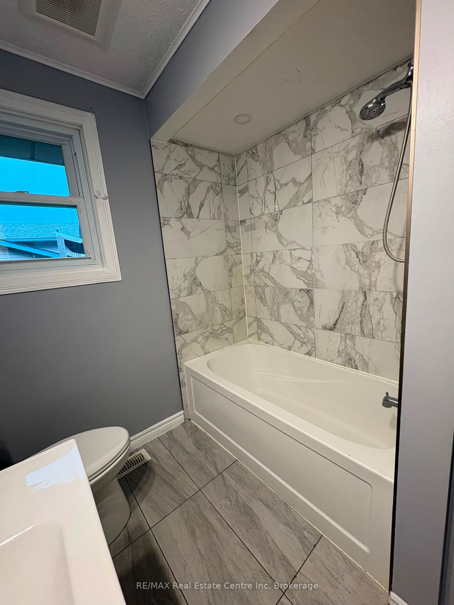 98 Marksam Road, Guelph, ON N1H 6T2