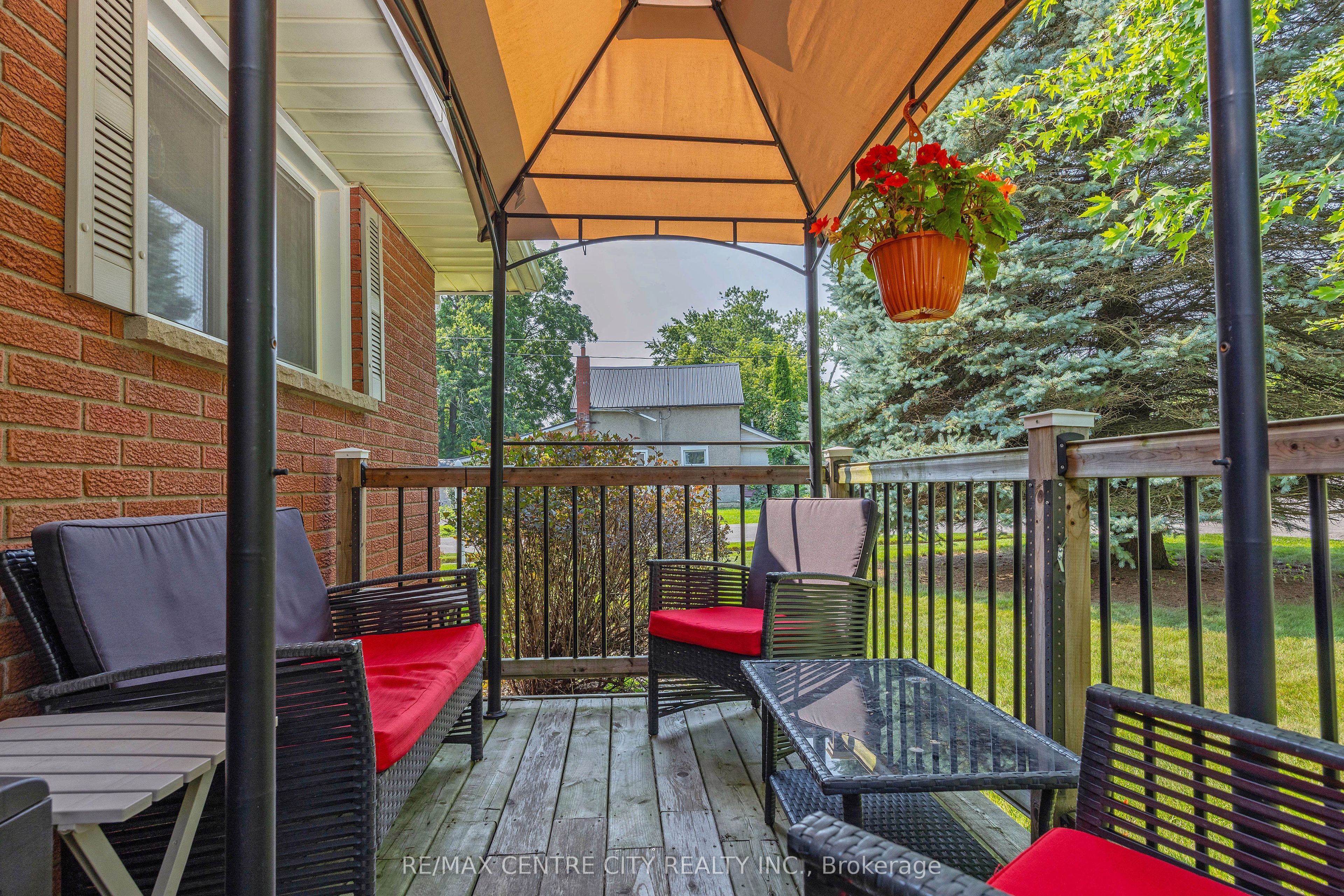 117 1/2 FLORA Street, St. Thomas, ON N5P 2Y1 photo 5