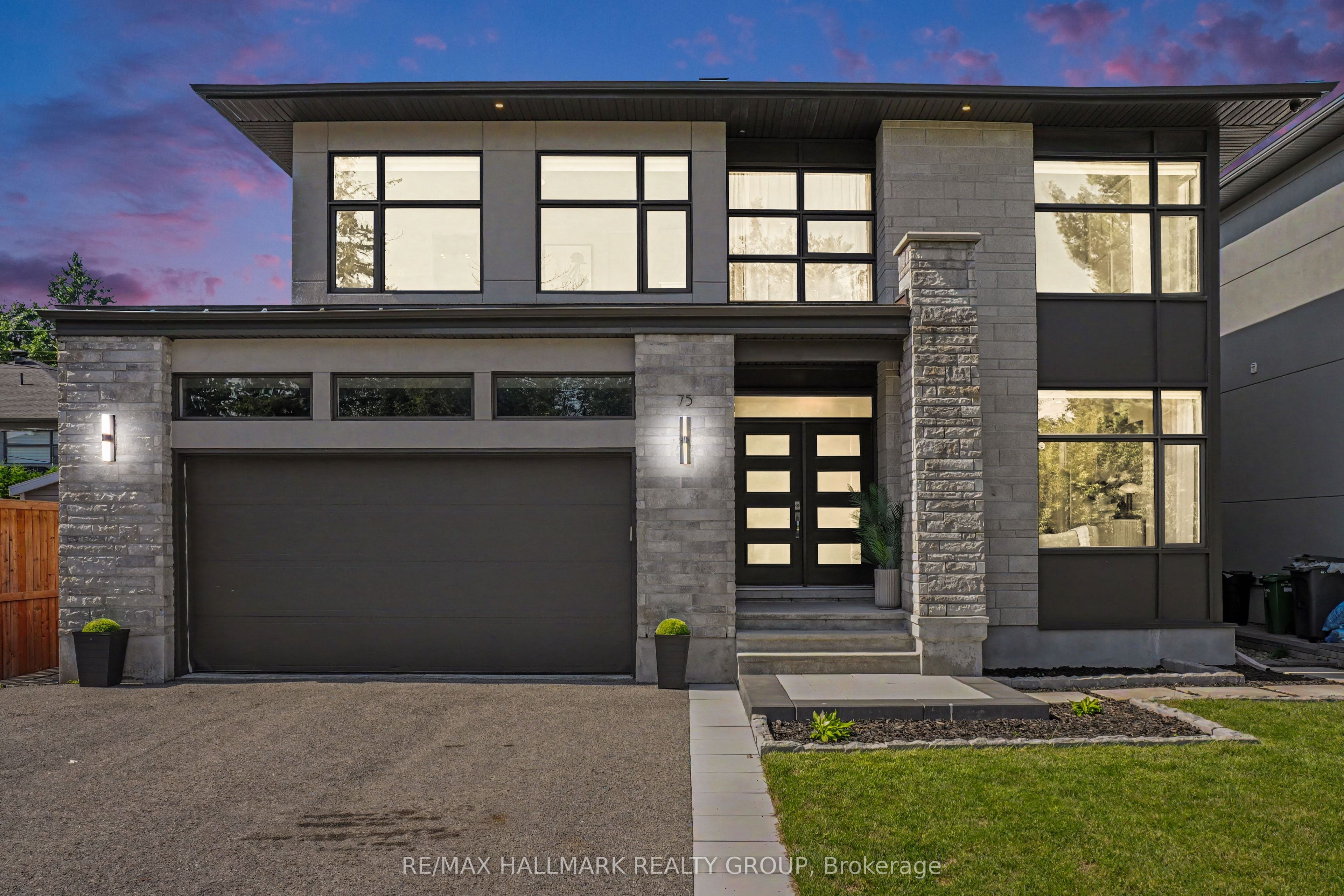 75 St Claire Avenue, Meadowlands - Crestview and Area, ON K2G 2A5