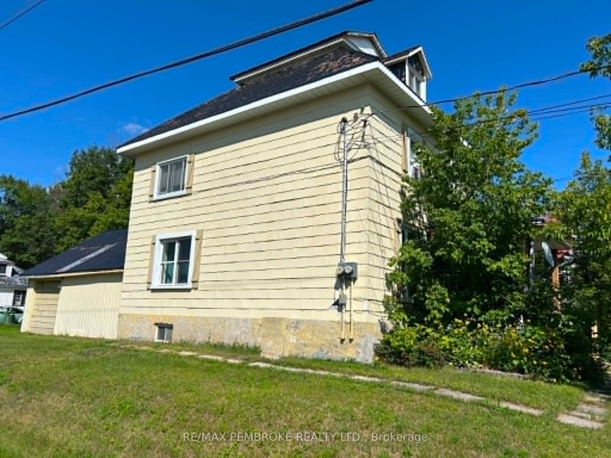 539 Mcgee Street, Pembroke, ON K8A 6E3 photo 4