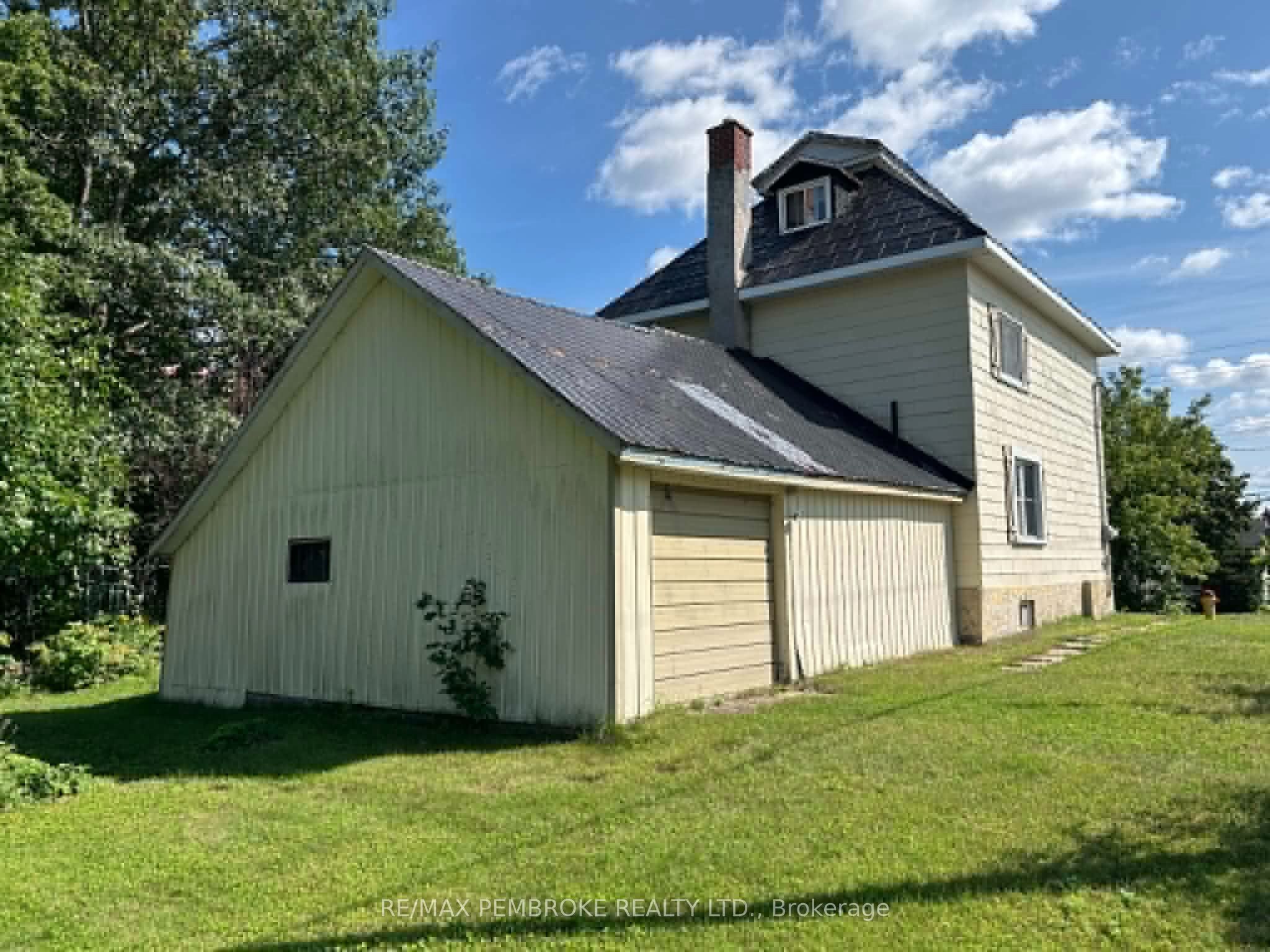539 Mcgee Street, Pembroke, ON K8A 6E3 photo 5