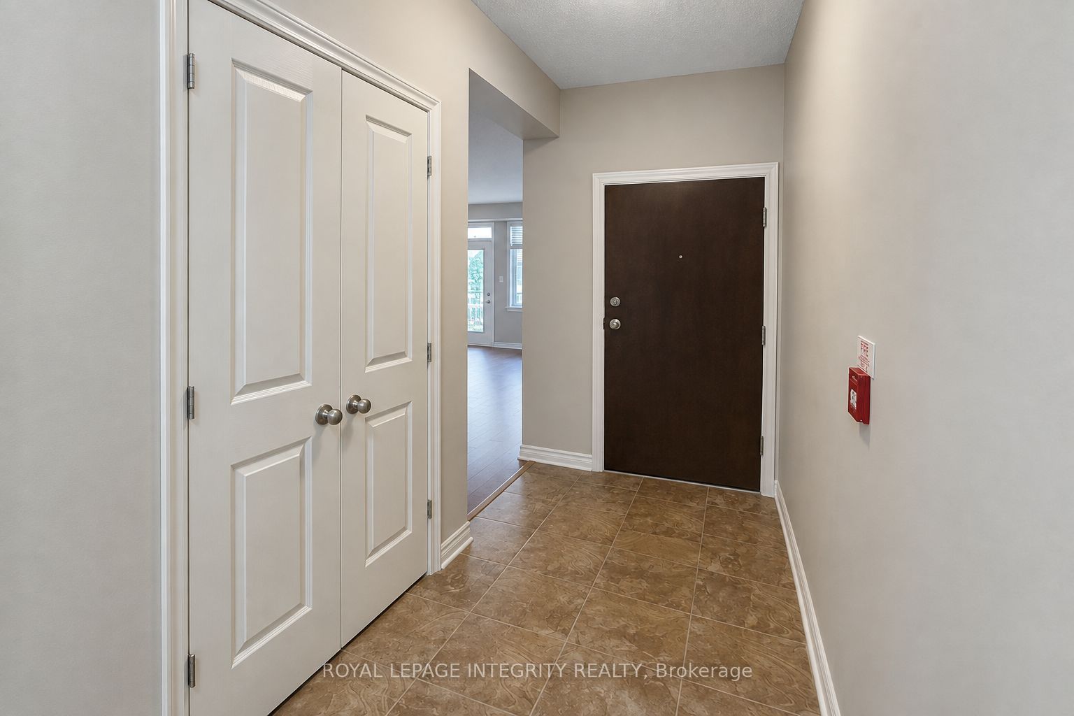 64 TIPPERARY Private D, Barrhaven, ON K2J 2T3 photo 4