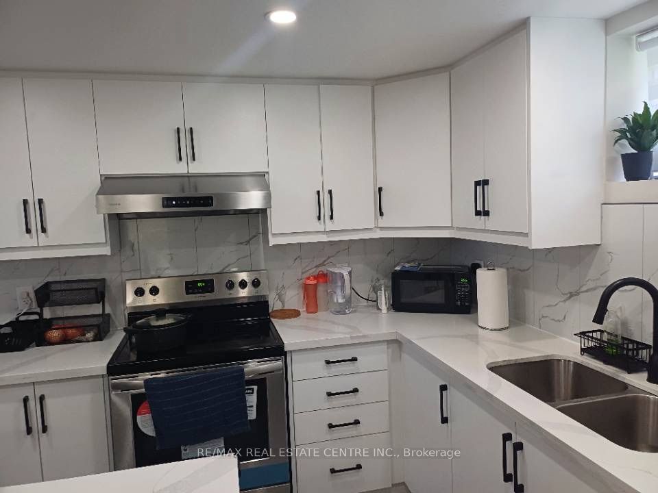 364 EAST 14TH Street Basement Only, Hamilton, ON L9A 4C4 photo 5