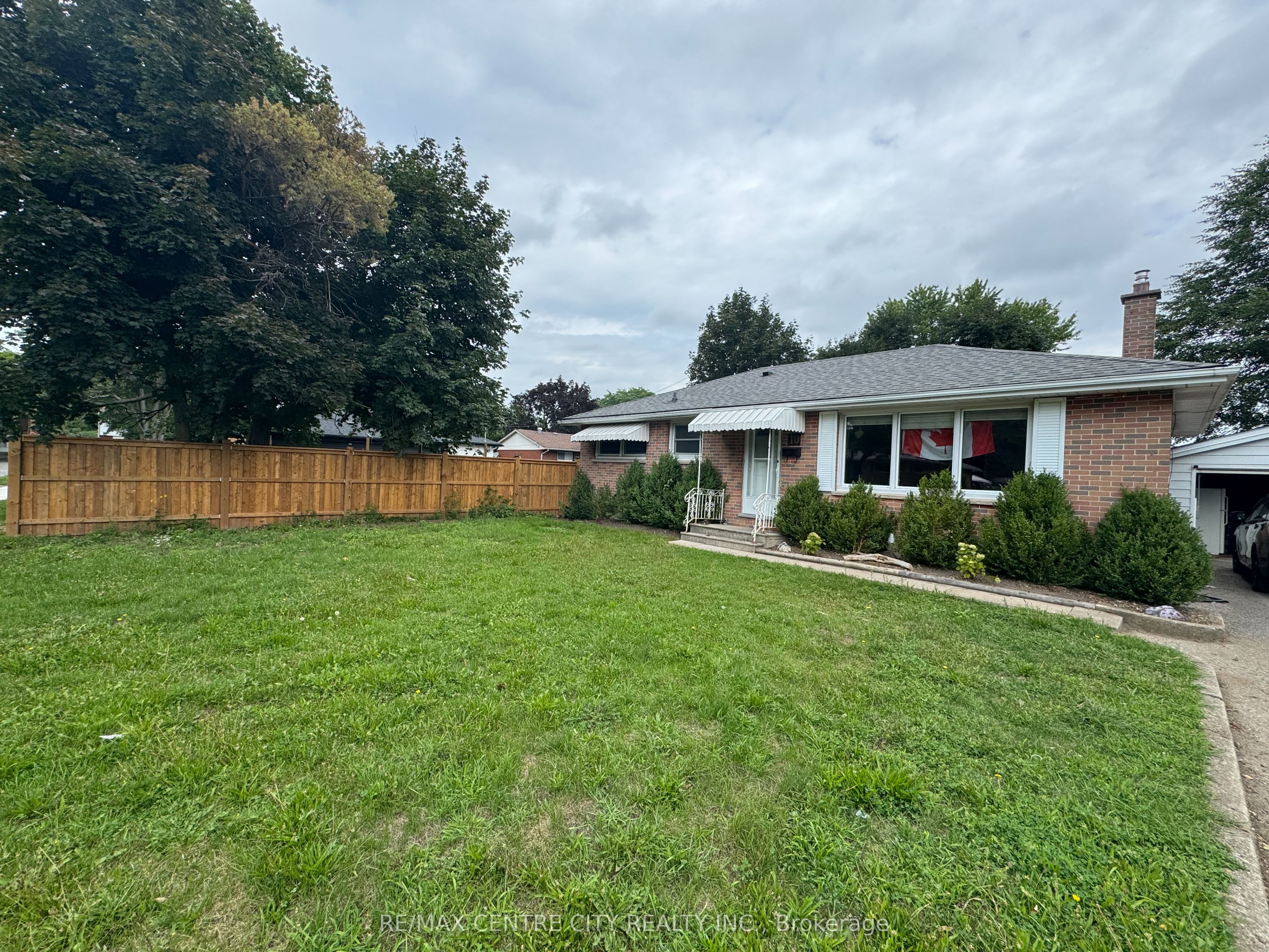 10 Tewksbury Crescent, London East, ON N5V 2M8 photo 2