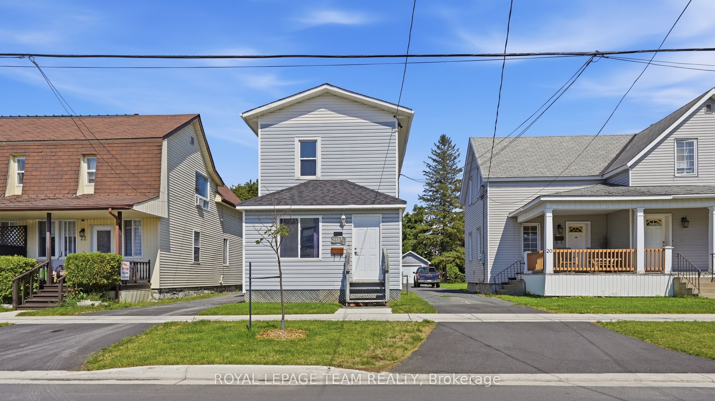 20 1/2 Lawrence Avenue, Cornwall, ON K6H 5R5 photo 3