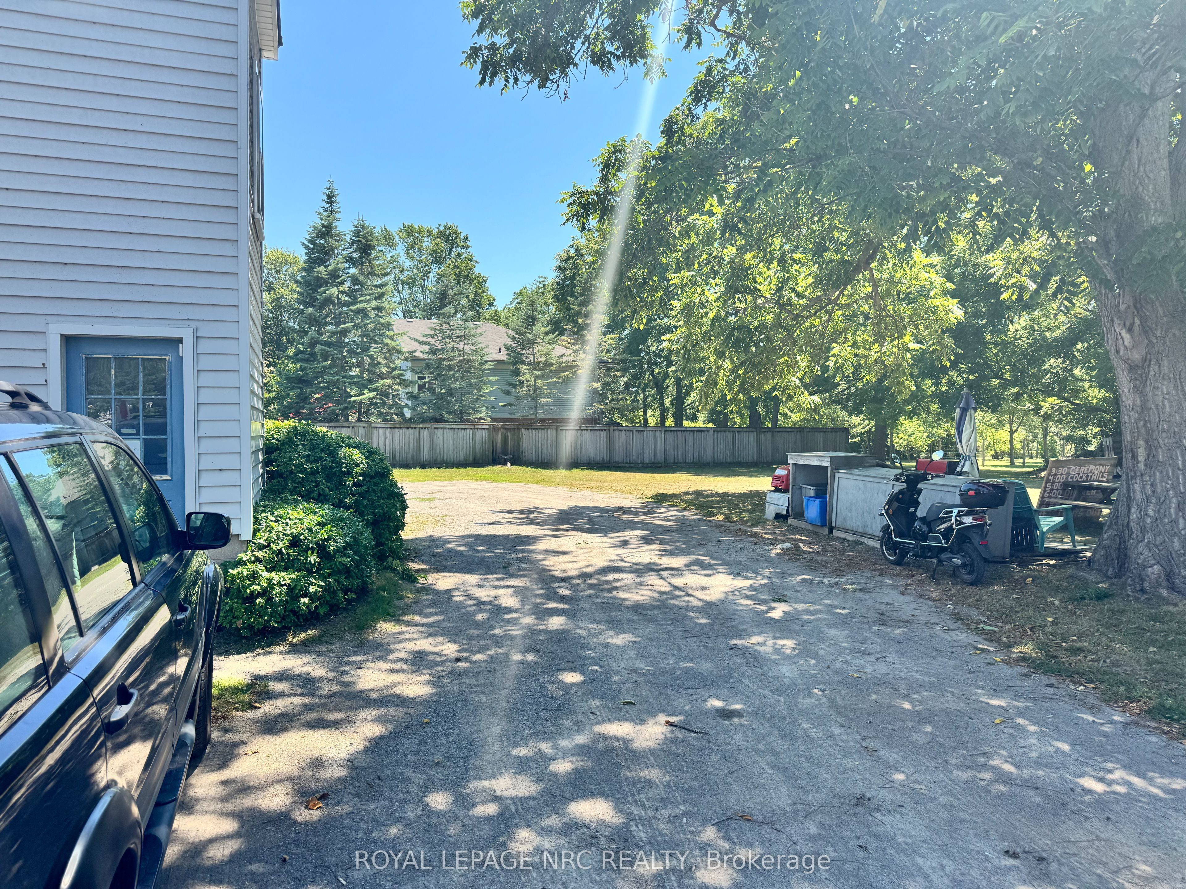 3993 Wellington Court, Fort Erie, ON L0S 1B0 photo 4