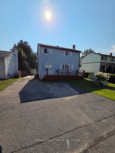 28 Milliken Road, Elliot Lake, ON P5A 1K1