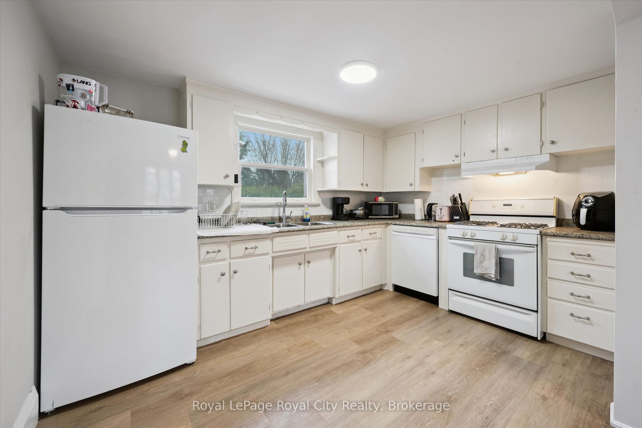 29 Hooper Street W 2, Guelph, ON N1E 5W6 photo 3