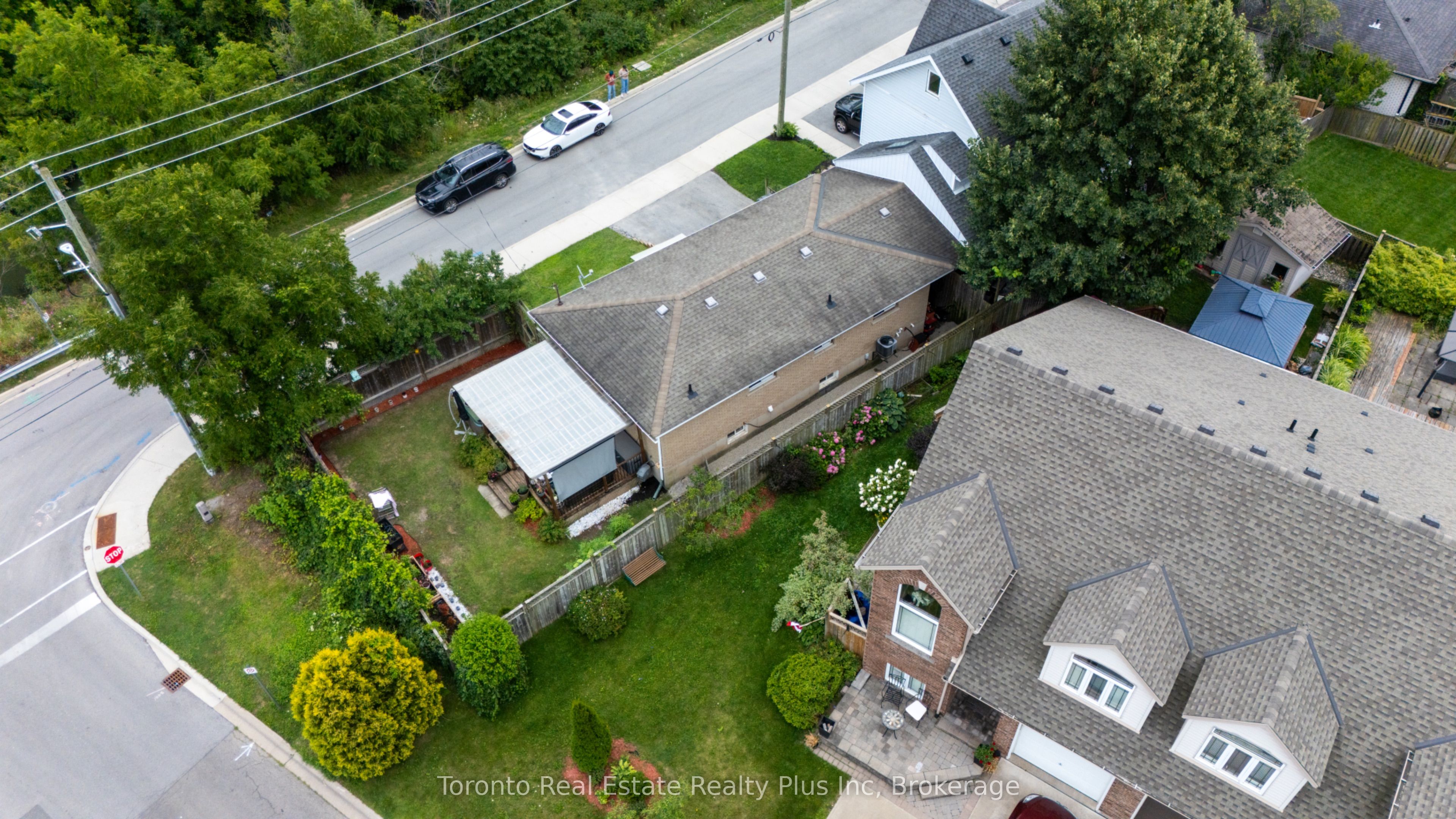 23 Moffatt Street, St. Catharines, ON L2P 2L4 photo 4