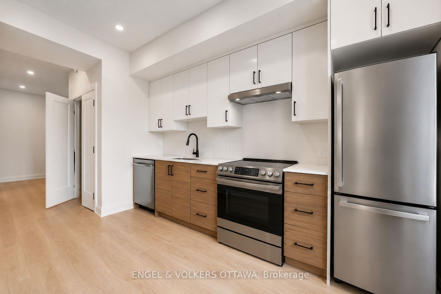 655 Donat Street N 8, Vanier and Kingsview Park, ON K1K 3L8 photo 5